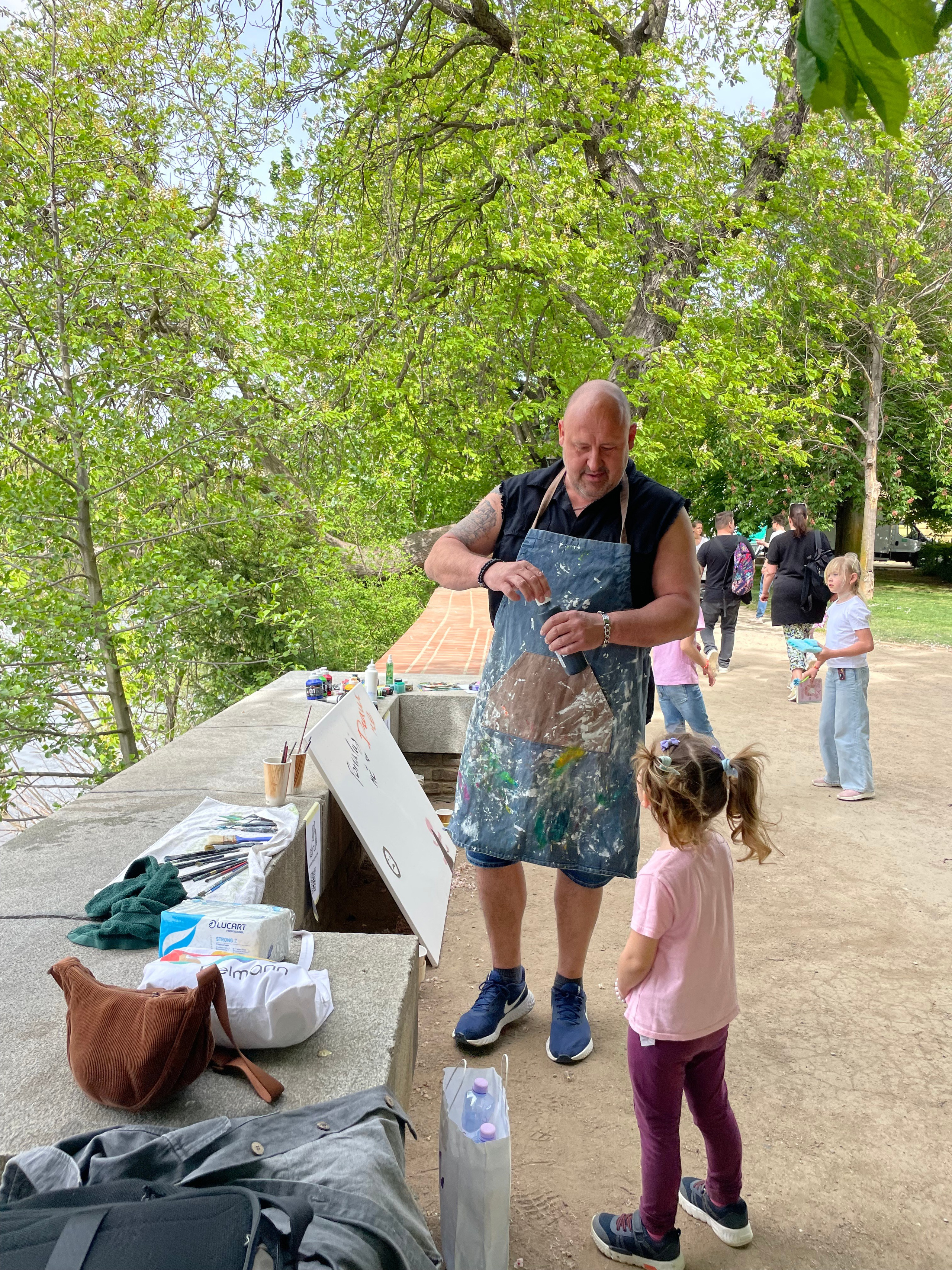 INDIVIDUÁLNÍ KOUČOVACÍ MALBA. Dana Lišková — Empatická fotografka | Introspektivní umělkyně | Neurodivergentní koučka| Zakladatelka Artepy.cz