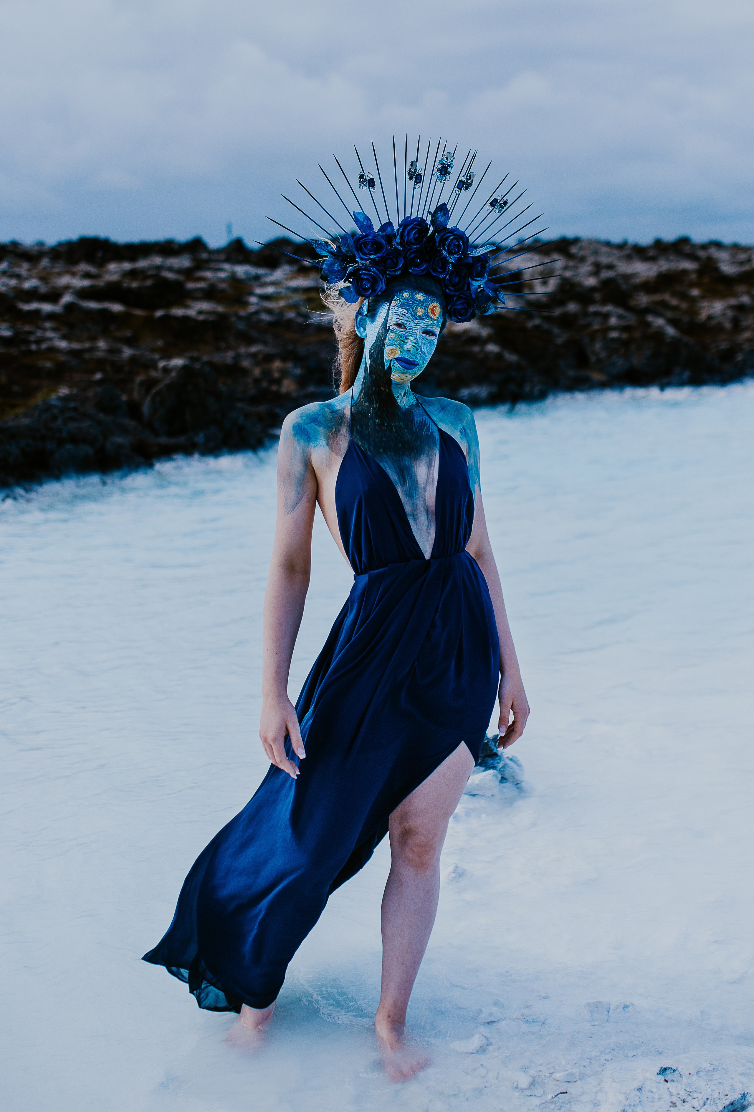 Goddess photo sessions in Iceland, crowns, creative photography in Iceland, Goddess themes photo session, woman in blue dress, face painting, Blue Lagoon Iceland