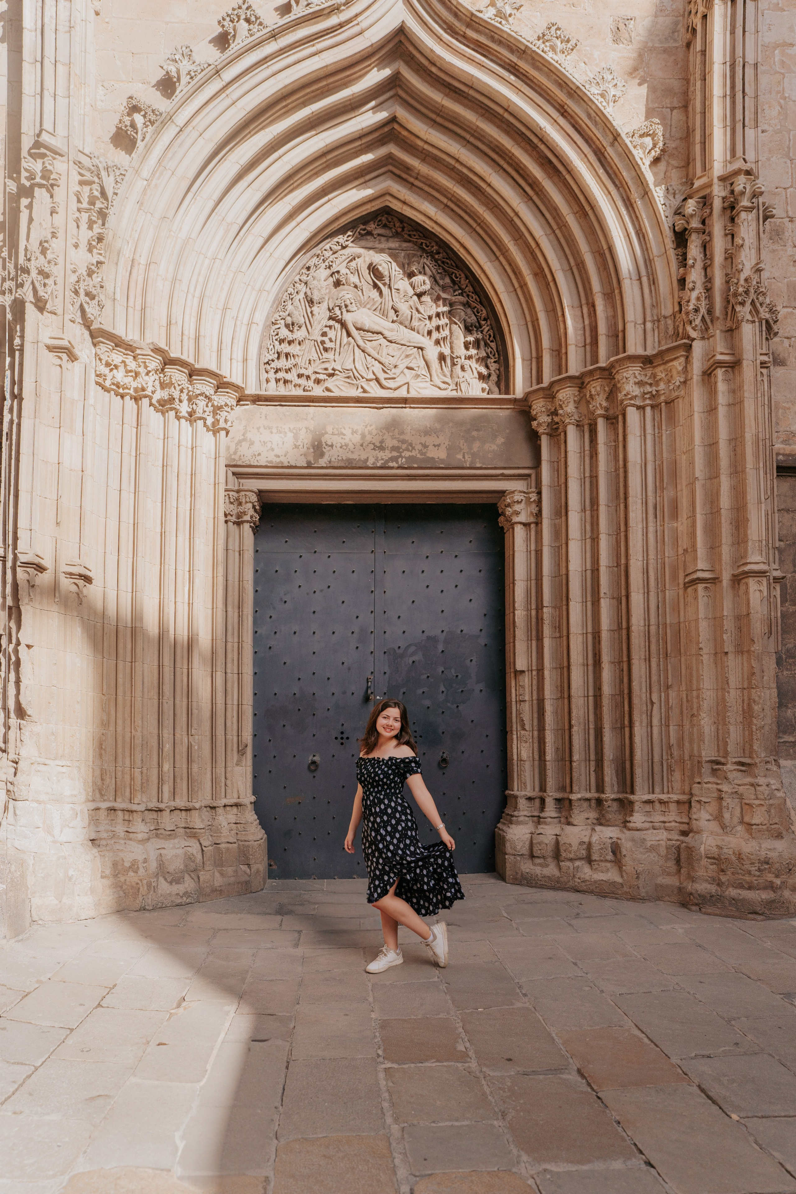 One Day in the Life of a Traveler and a Local. DiaFoto — Wow Photographer in Barcelona | Premium Barcelona Photoshoot Experience