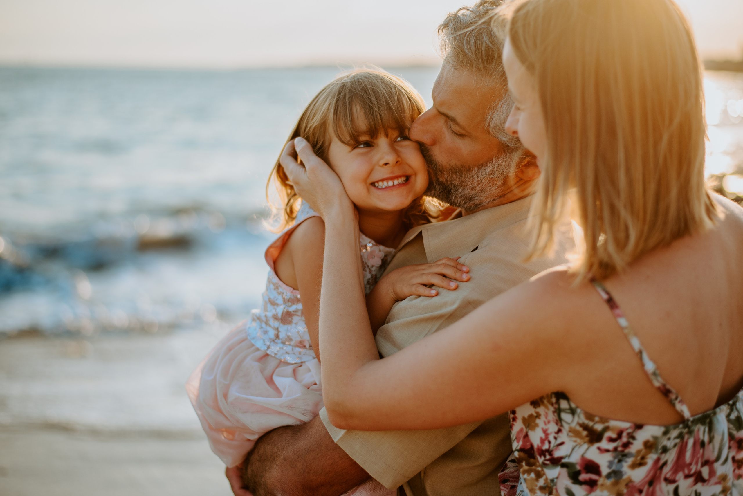 Lifestyle, wedding and family photographer