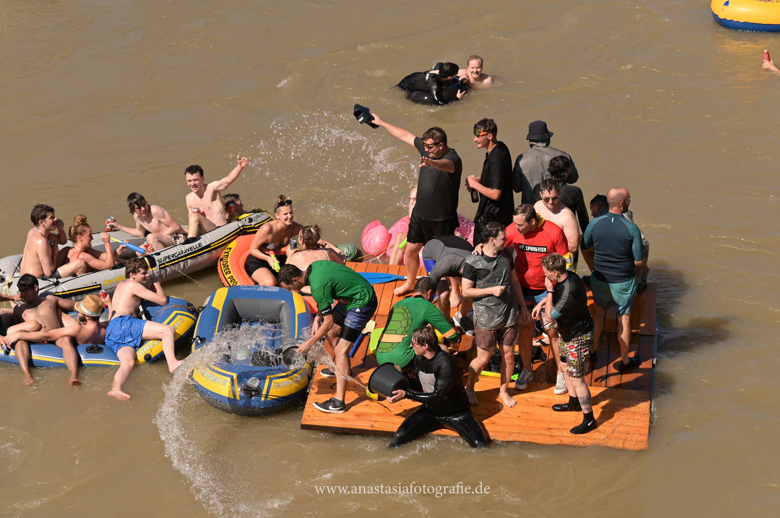 Nabada Ulm 2025. Newbornfotograf Kinderfotograf Ulm Familienfotograf Anastasia Neu-Ulm