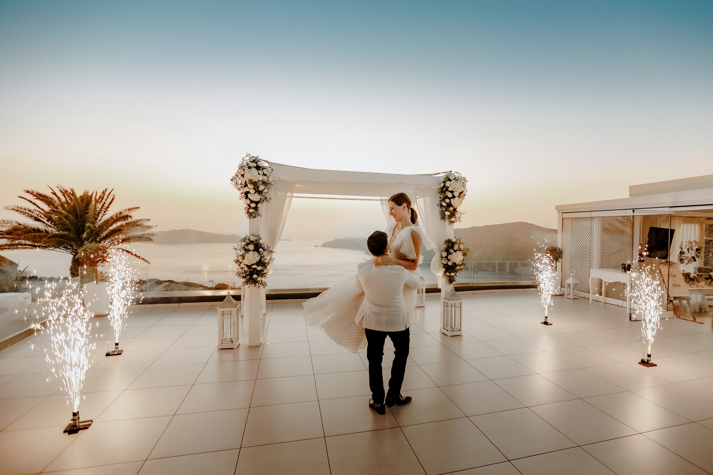 Drunk in love -Santorini-. Servicii Foto Video în Chișinău și Europa ID-Brothers