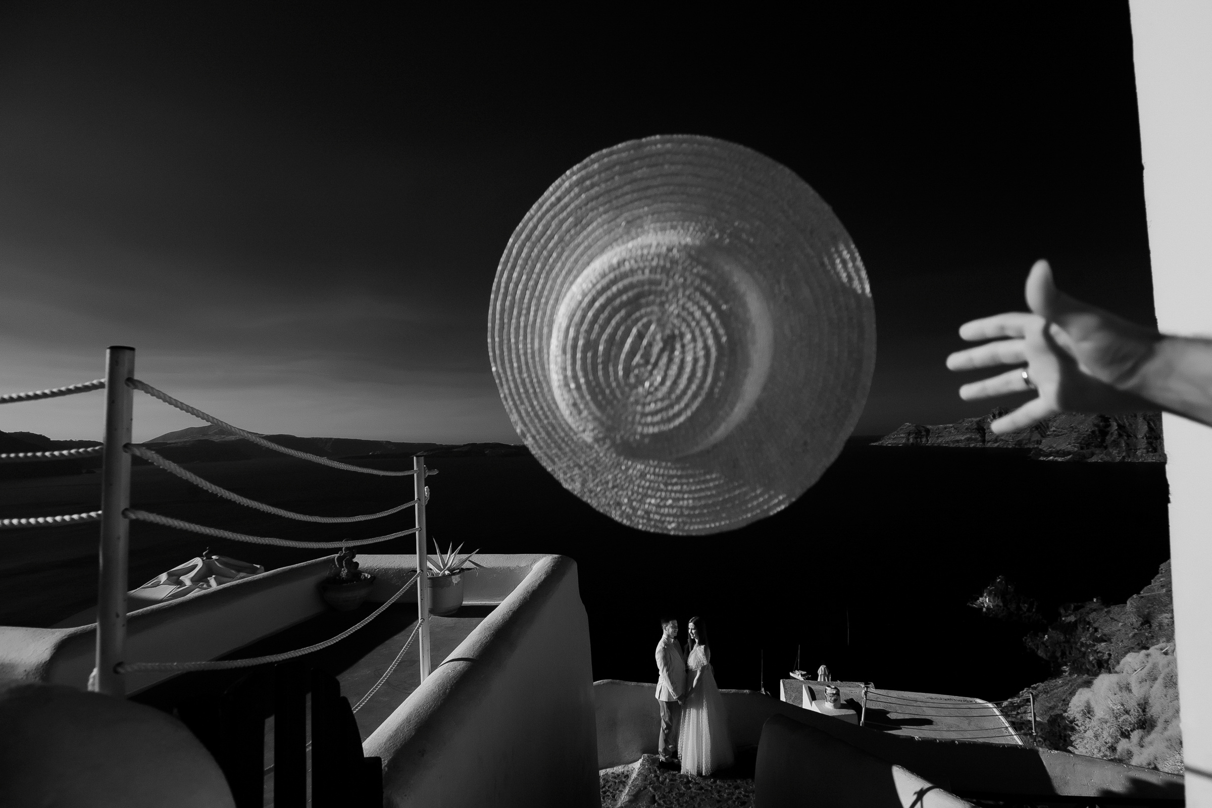 Drunk in love -Santorini-. Servicii Foto Video în Chișinău și Europa ID-Brothers