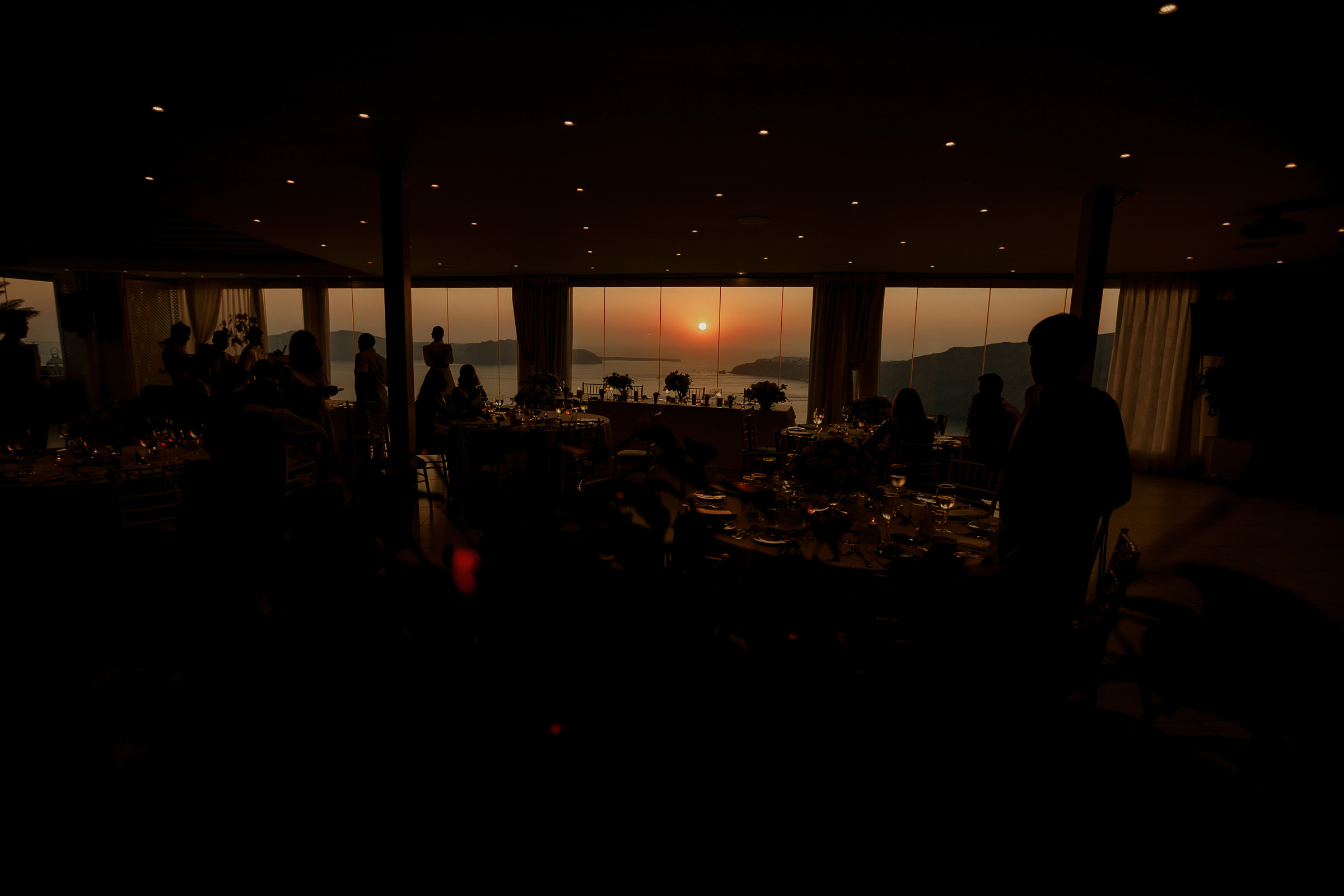 Drunk in love -Santorini-. Servicii Foto Video în Chișinău și Europa ID-Brothers