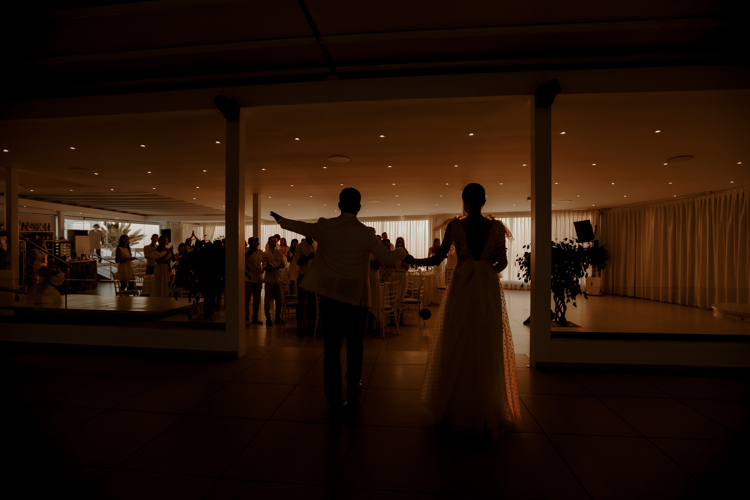 Drunk in love -Santorini-. Servicii Foto Video în Chișinău și Europa ID-Brothers