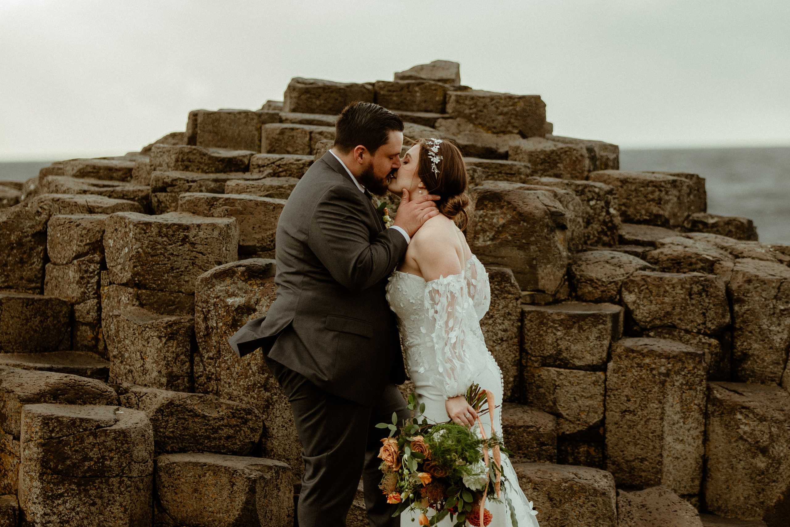 Ireland Elopement Photographer. Iceland elopement photo and video | Nikolaichik Photo