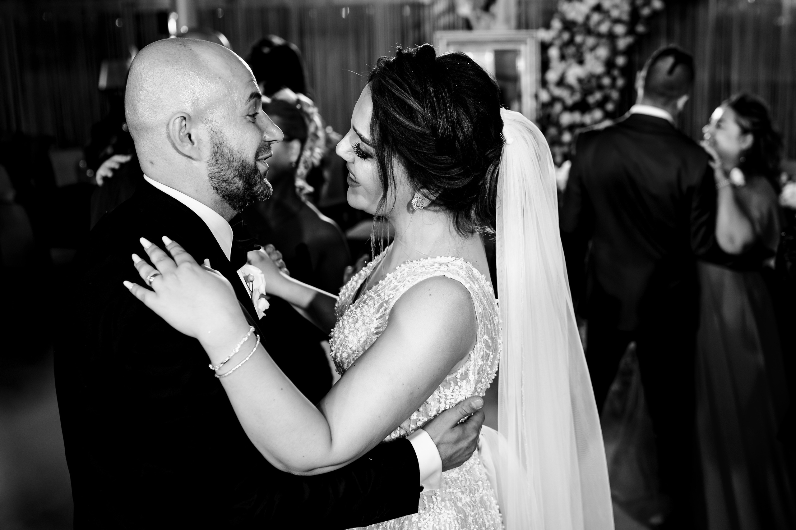 Crina & Cătălin. Acasă