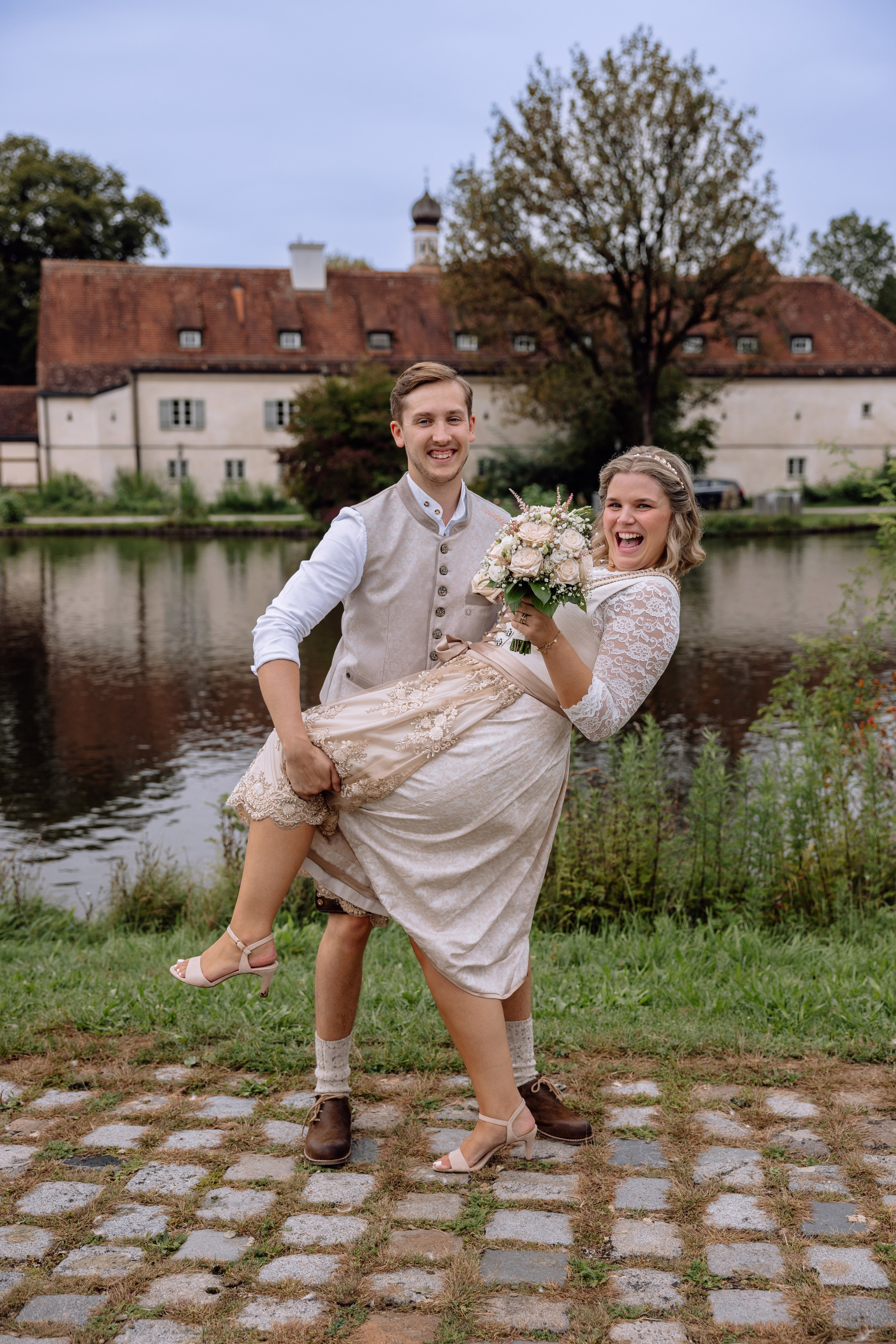 Pasing und Schloss Blutenburg. Hochzeitsfotograf München Taufe Familienfotograf Tanja Mauke