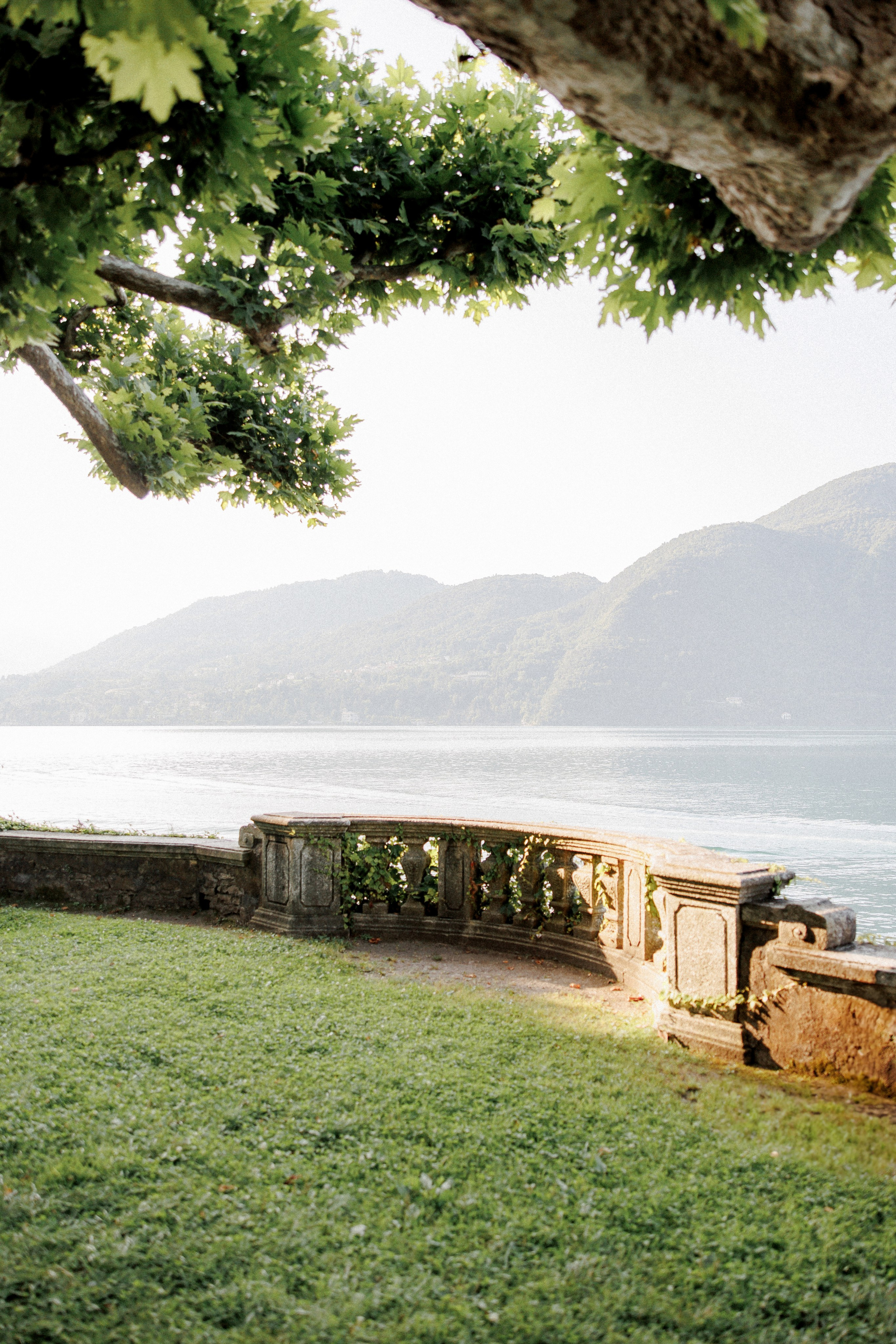 An Early Morning Elopement on Lake Como: A Love Story to Remember. Wedding and Family Photographer Switzerland and Italy. Valeria Diaz