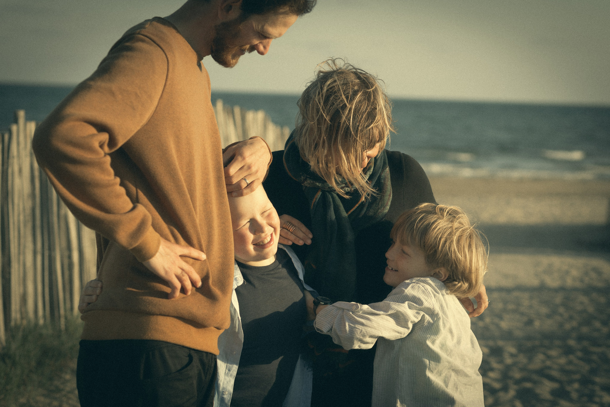 Histoires d’amour, séances photos de famille et de mariage en France