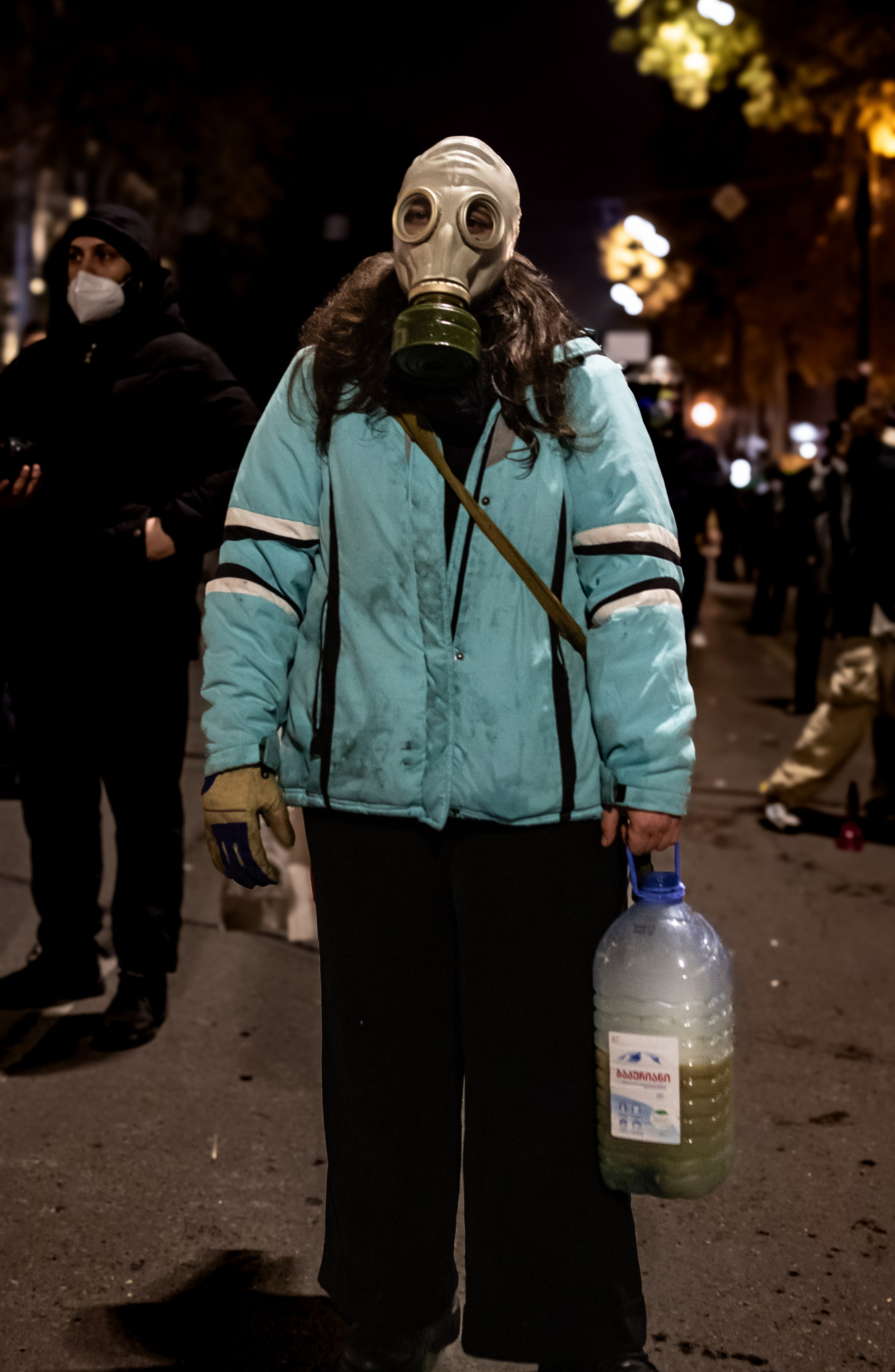 Portrait d’une manifestante sur l’avenue Rustaveli.