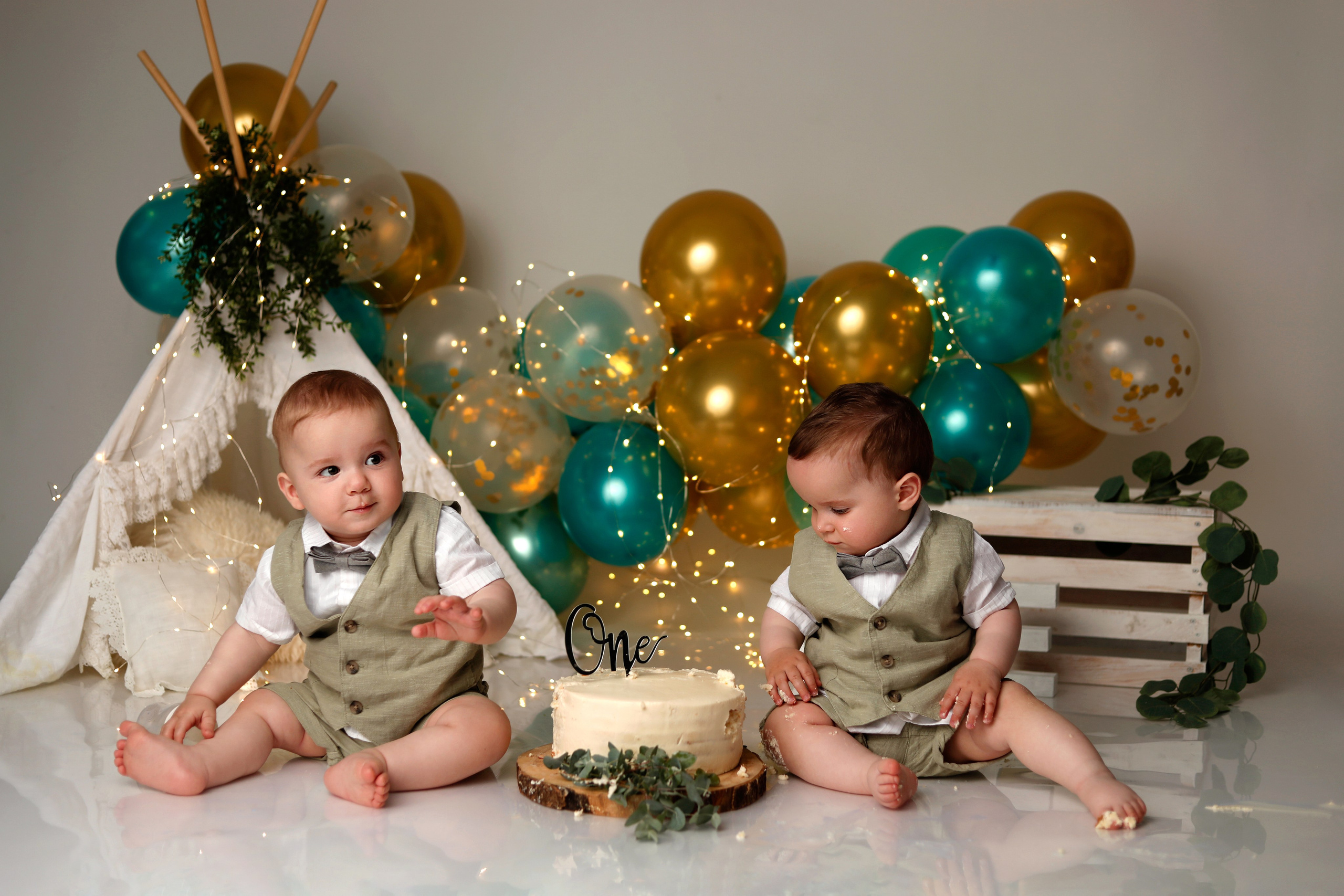 Fotograf Ehingen, Fotograf Bad Waldsee, Fotograf Friedrichshafen, Baby Ulm, Entbindung Ulm, babyfotograf Erbach, Babyfotograf Blabeuren, Babyfotograf Biberach, babyshooting ulm, babyshooting metzingen, babyshooting ehingen, Babybauchshooting, Schwangerschaftsshooting, Babybauchbilder, Babybauchfotografie Ulm, Matmaternity, studiophotography.studiophotoshoot, zwillinge