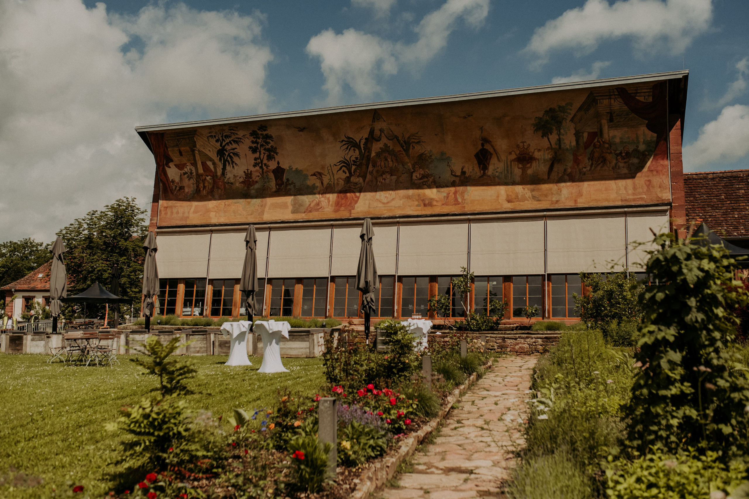 Hochzeit Kloster Bronnbach. Anna Saribekyan – Beste Hochzeitsfotografin in Würzburg, Top 10 in Deutschland