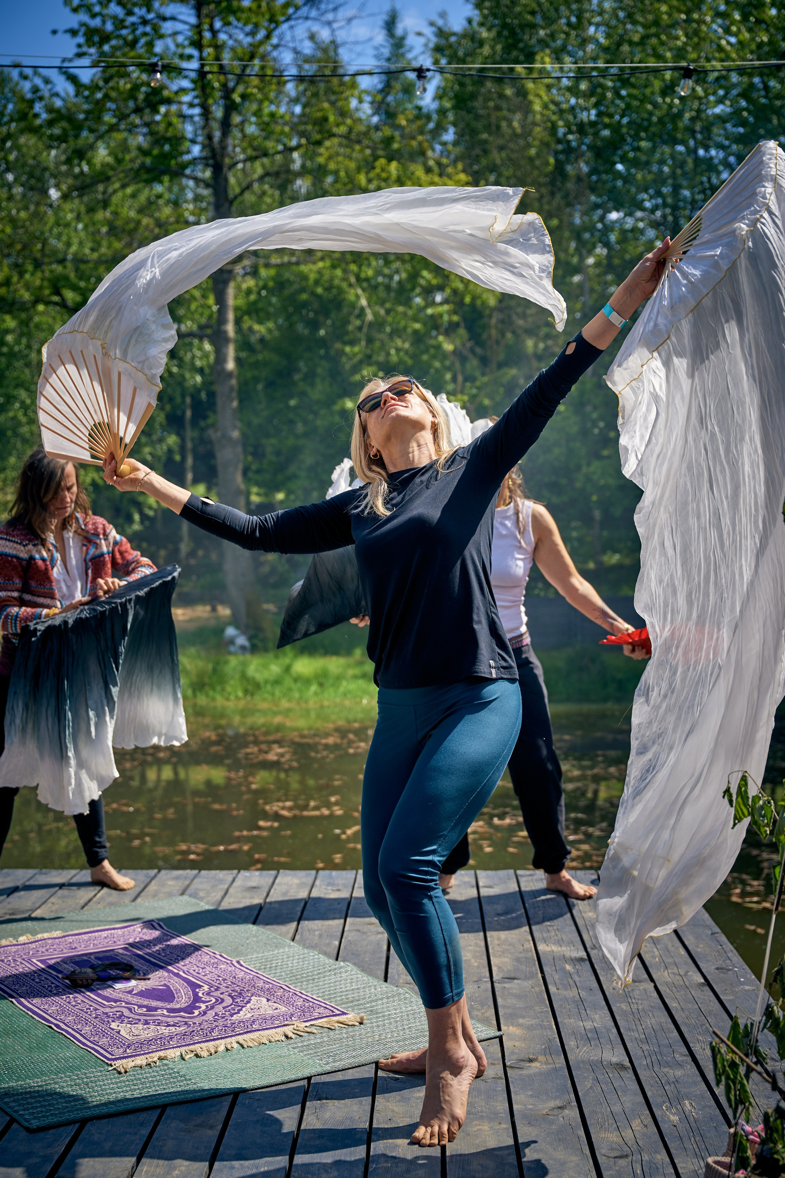 „Wachlarze na Plaży” - warsztat Nadii Szypiłow na Mikrofestiwalu „2uRodziny Turkusowej Wyspy”. Andriej Szypilow — Photography & Videography