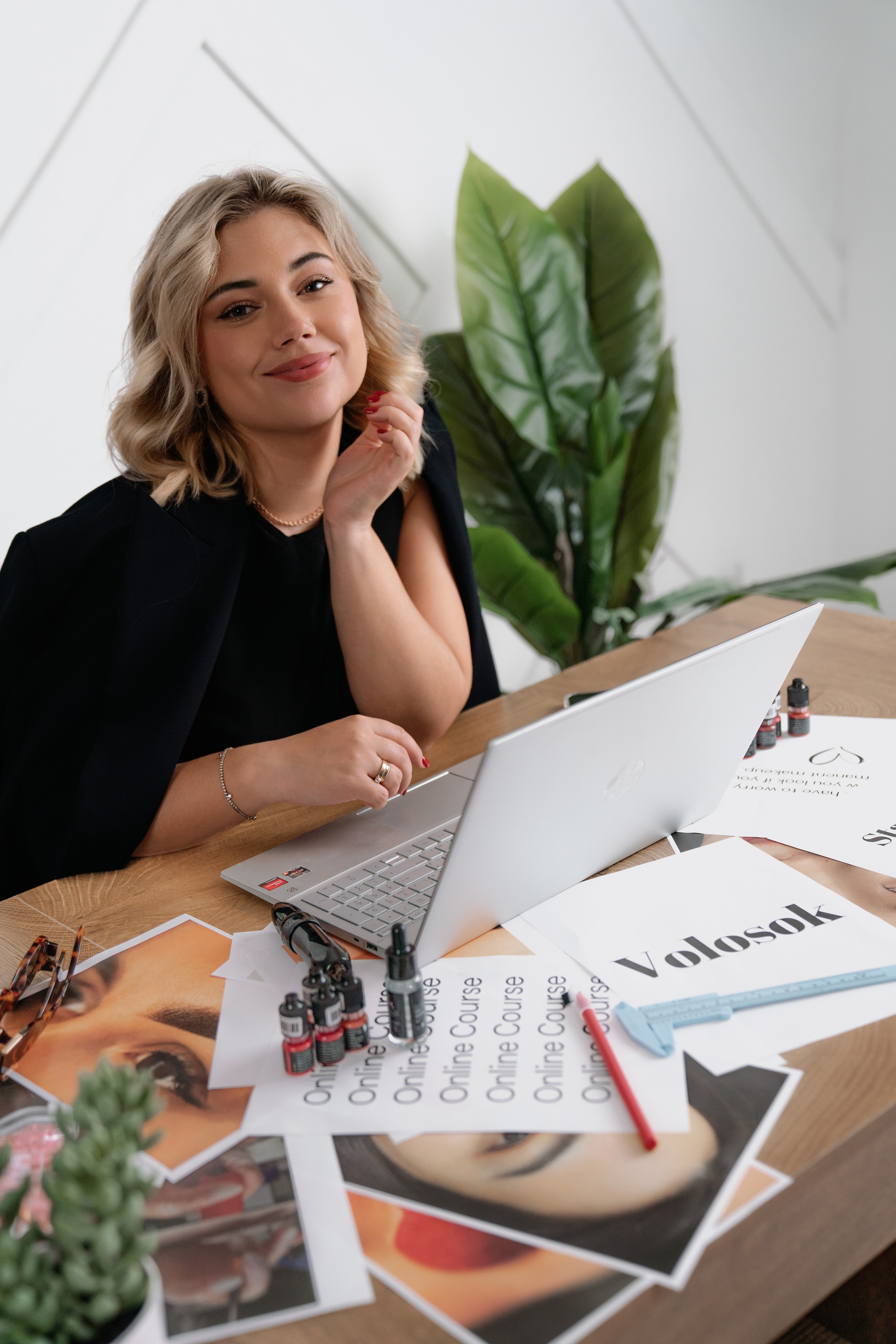 Studio Branding Session for Beauty Educator | Jacksonville, FL Photographer