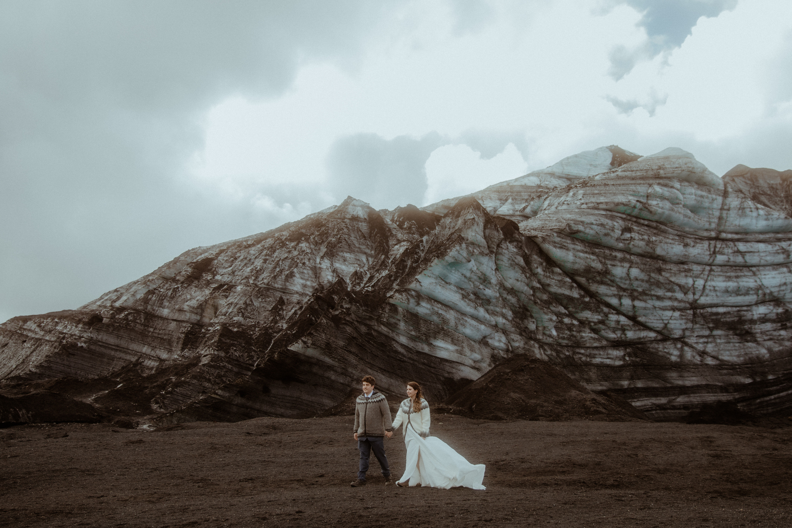 Elopement at Black sand beach in Iceland. Iceland elopement photo and video | Nikolaichik Photo