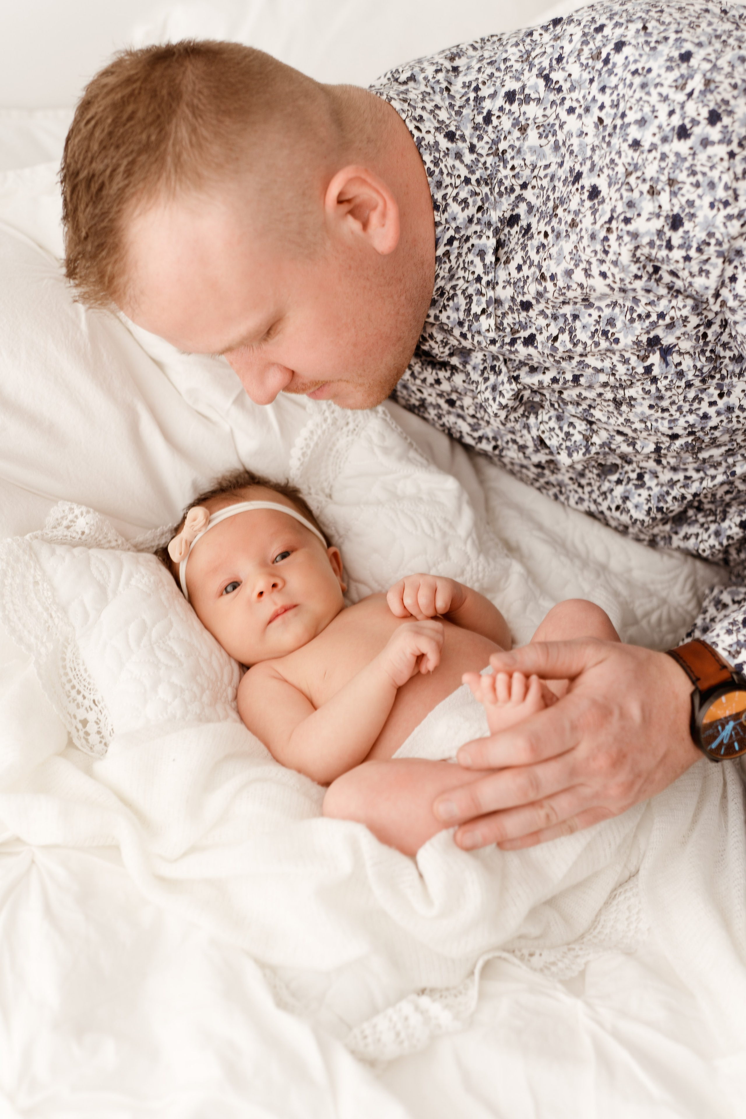Malutka Pola i jej pierwsza sesja. Fotograf Łódź - sesja ciążowa, noworodkowa, dziecięca. Studio w Łodzi