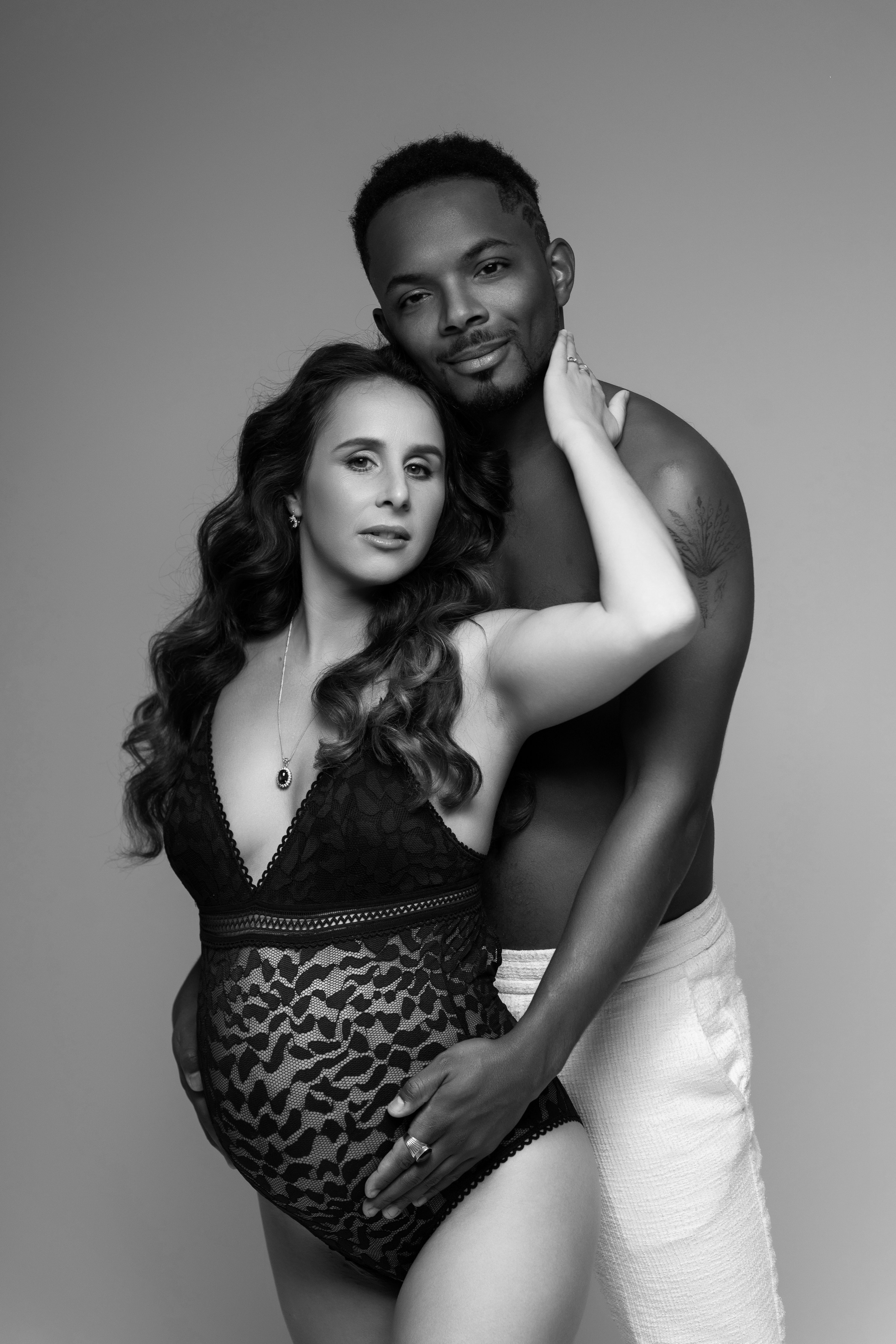 Photographe grossesse Paris, Pregnancy photographer Paris. Photographer in Paris