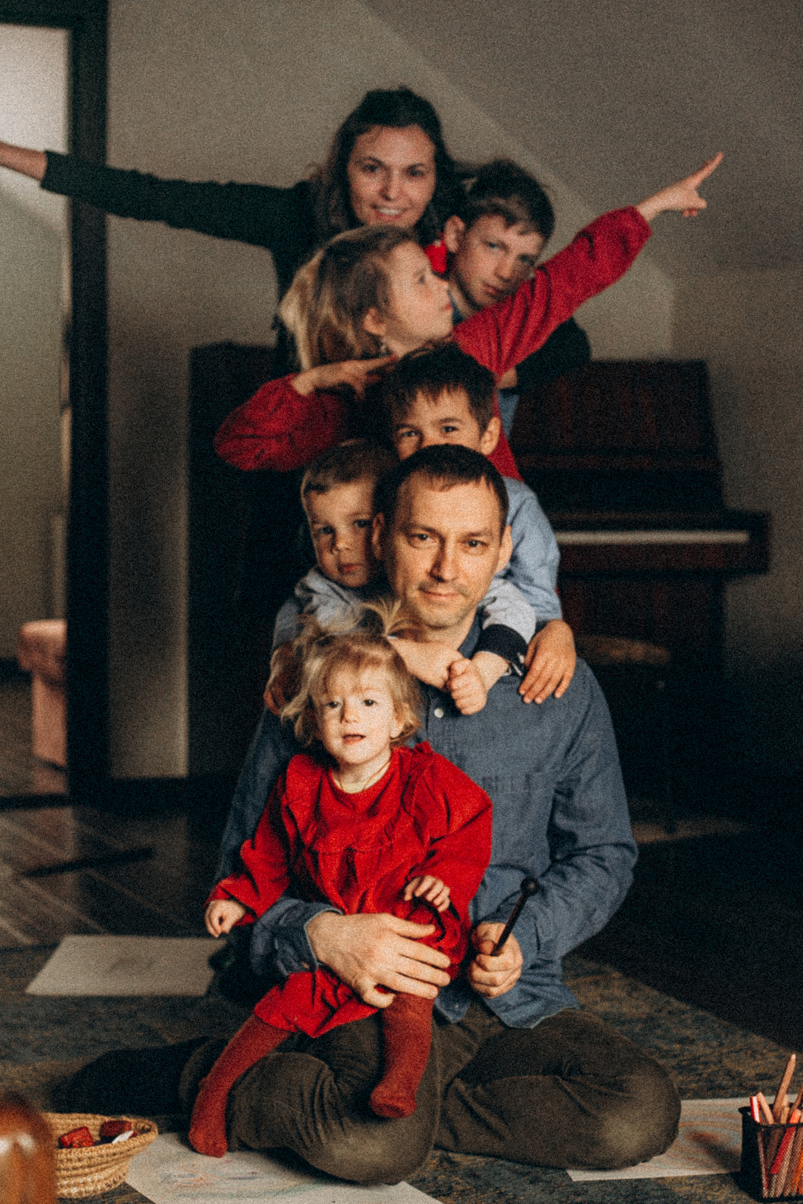 Когда мнго любви, много детей, много счастья