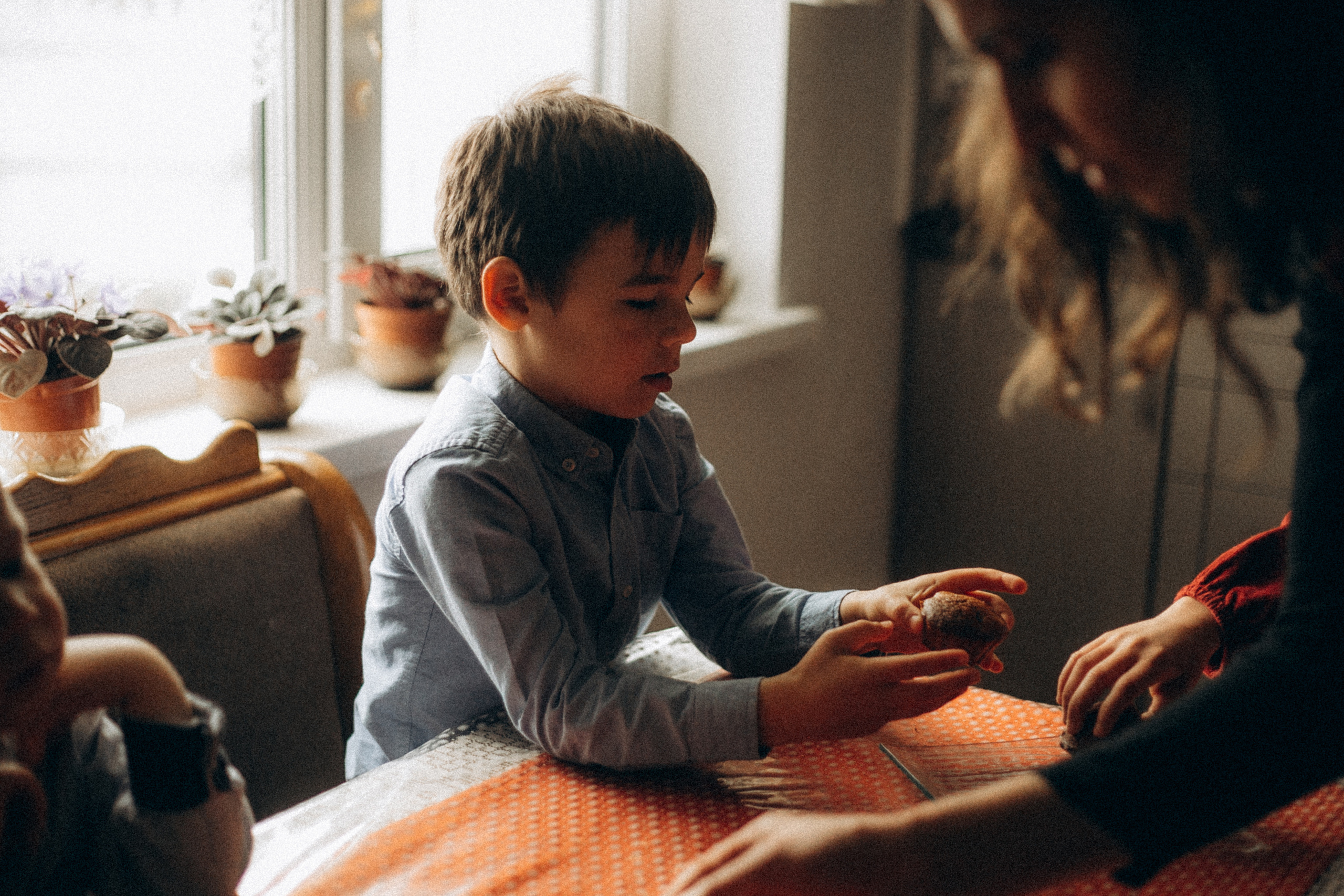 Когда мнго любви, много детей, много счастья