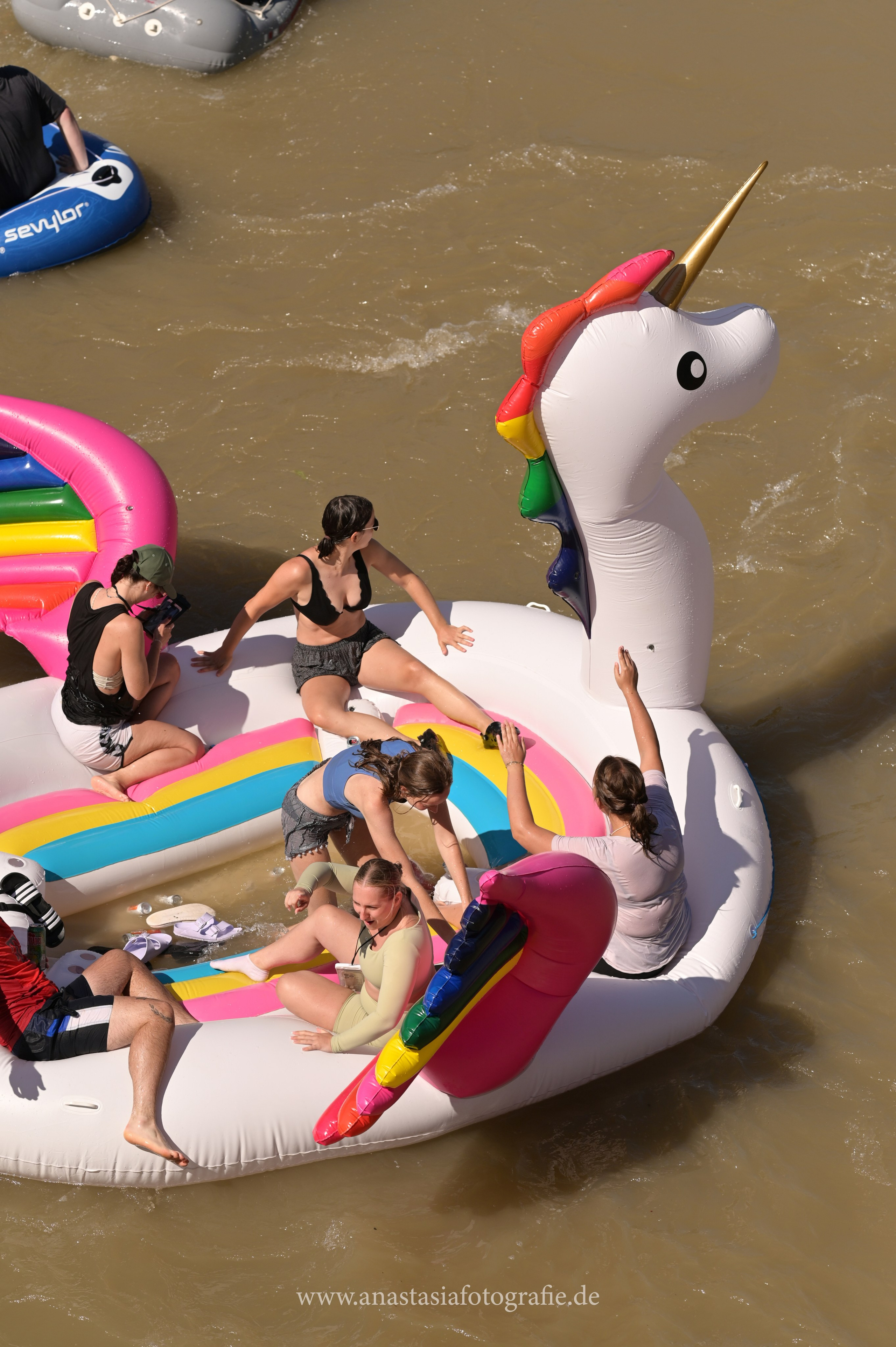 Nabada Ulm 2025. Newbornfotograf Kinderfotograf Ulm Familienfotograf Anastasia Neu-Ulm