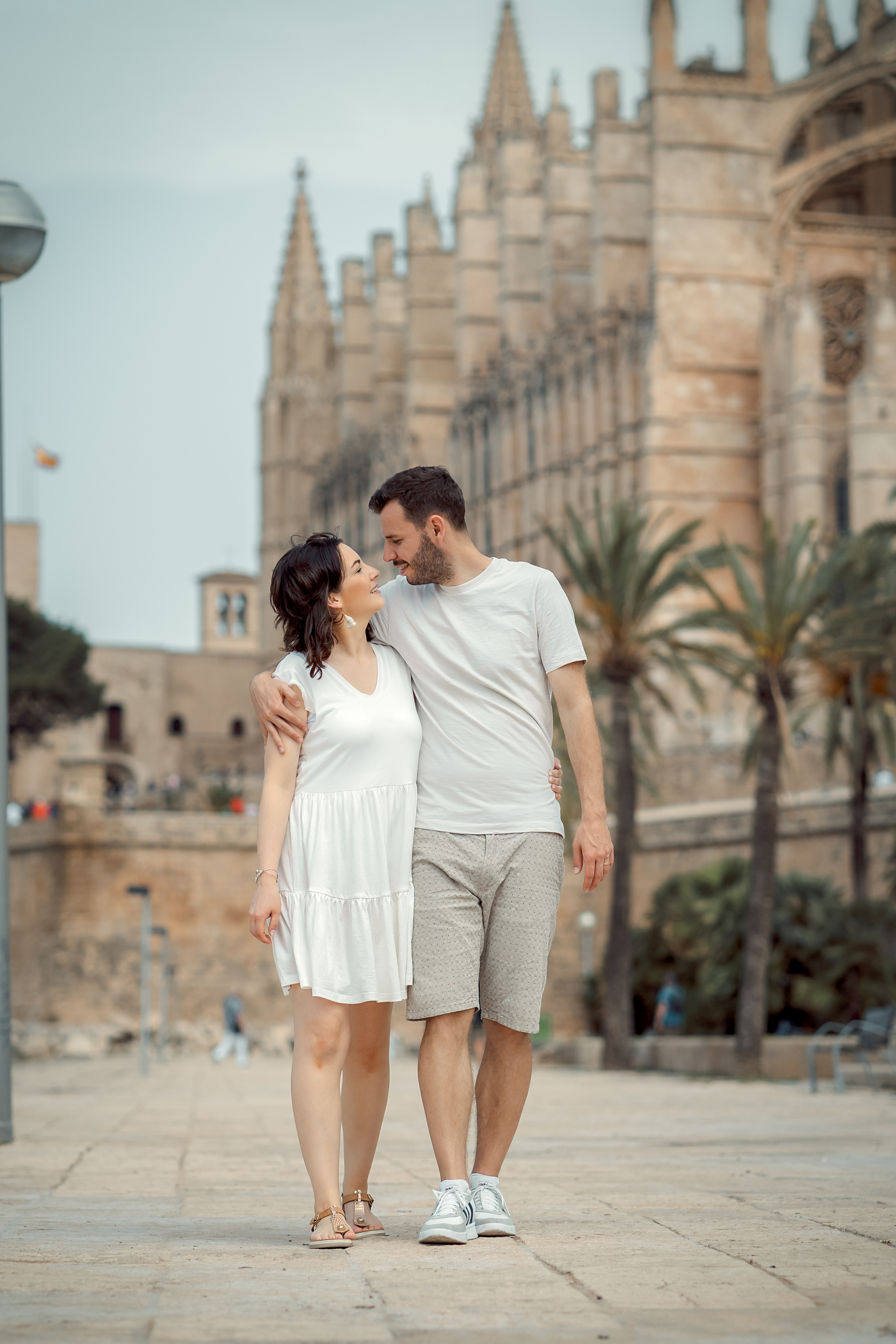 Familienshooting in der Altstadt von Palma de Mallorca. Deine Fotografin auf Mallorca für Familien und Business