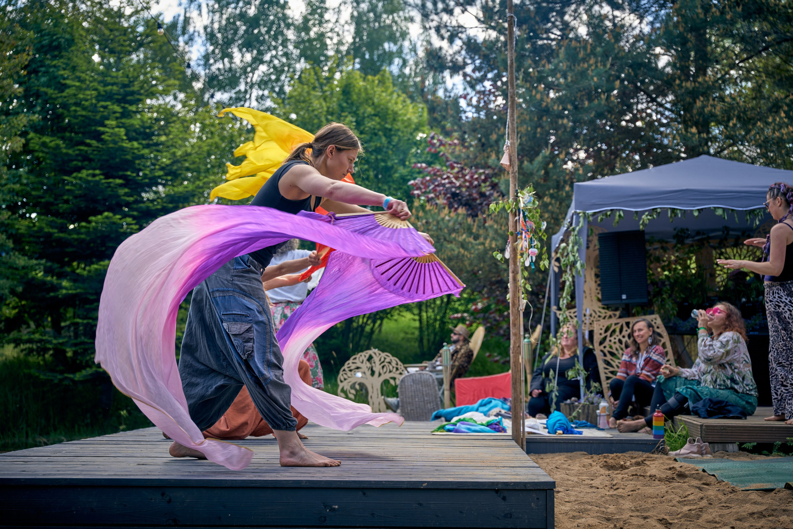 „Wachlarze na Plaży” - warsztat Nadii Szypiłow na Mikrofestiwalu „2uRodziny Turkusowej Wyspy”. Andriej Szypilow — Photography & Videography