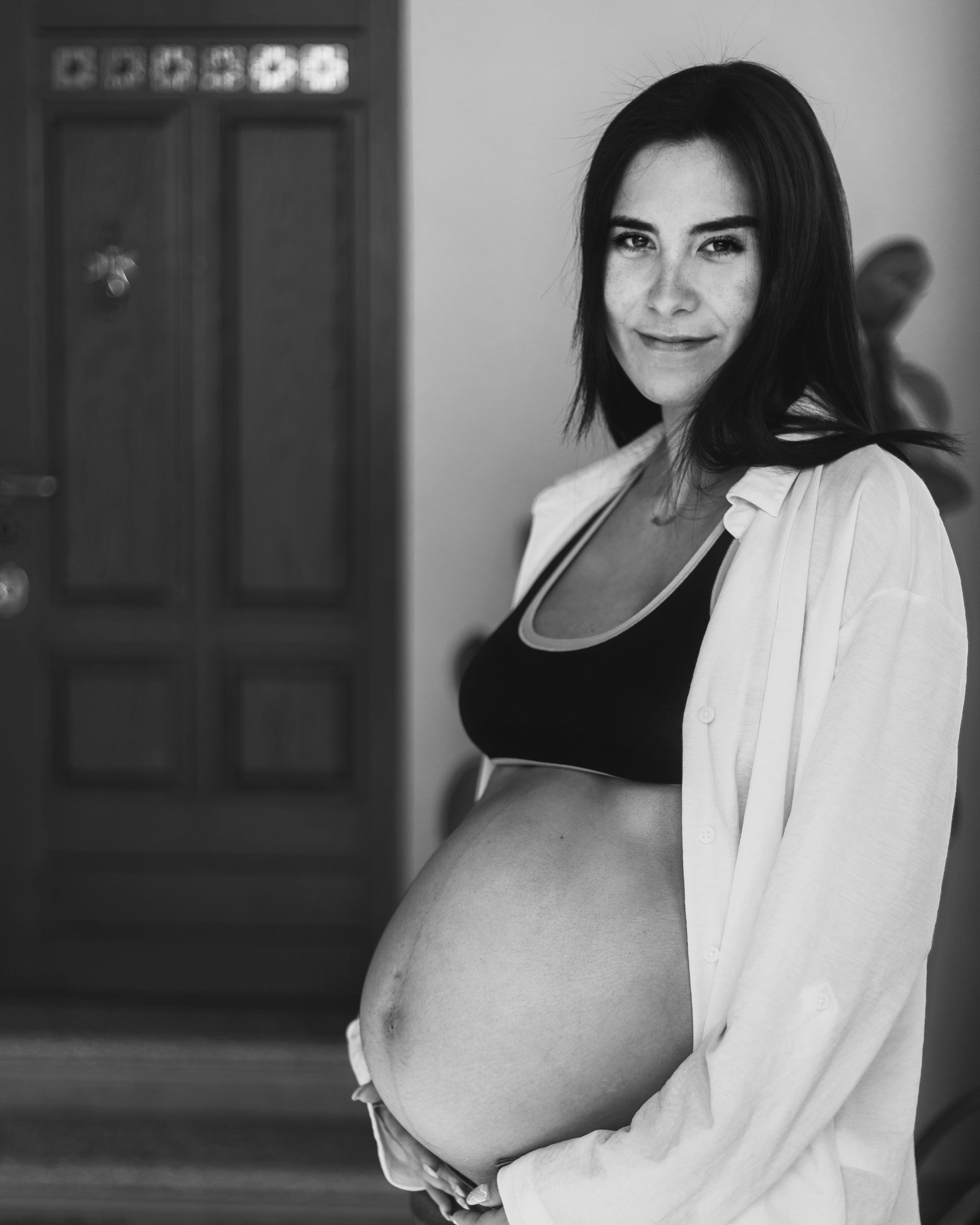 Maternity photosessions Milano and lake Como Bellagio. Wedding and elopement photographer Italy Tuscany Como Milan Pavia Marija Galaka