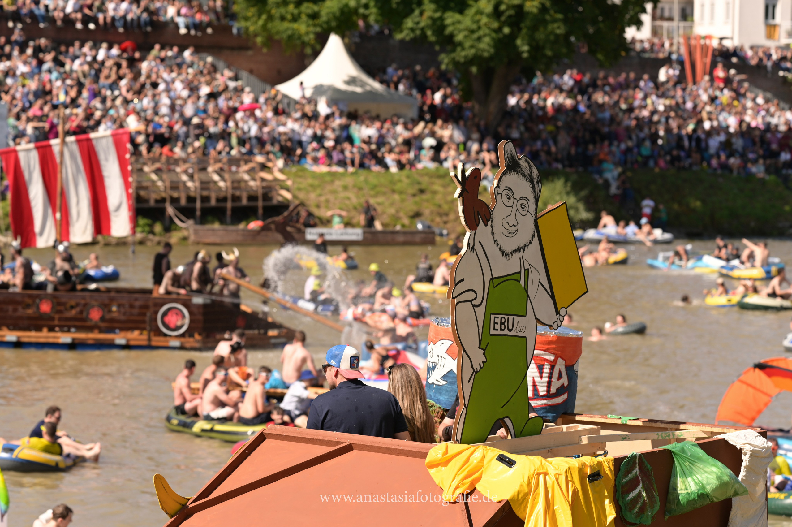 Nabada Ulm 2025. Newbornfotograf Kinderfotograf Ulm Familienfotograf Anastasia Neu-Ulm