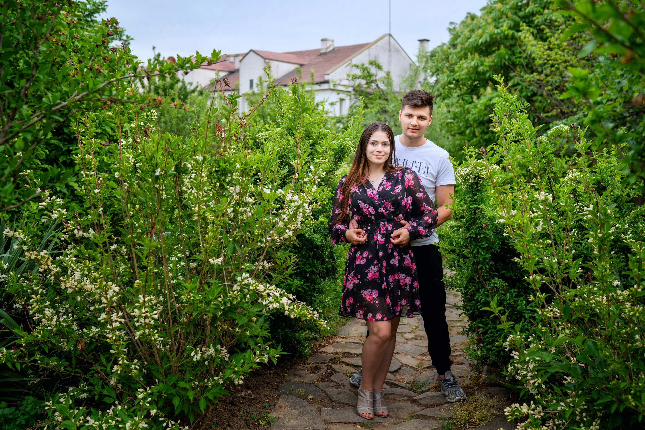 Servicii foto video.- Save the Date Bogdan & Iazmina 2024 – o nuntă de neuitat - Save the Date 2024 – Bogdan & Iazmina, iubire și emoție - Save the Date – Bogdan & Iazmina – povestea lor începe acum - Save the Date Bogdan & Iazmina 2024 – detalii de la nunta lor - Fotografii Save the Date Bogdan & Iazmina 2024 – momente speciale, fotograf Botoșani -servicii foto-video-botosani-alin-chirila-fotograf-alinofotostudio-uvertura-mall-servicii-foto