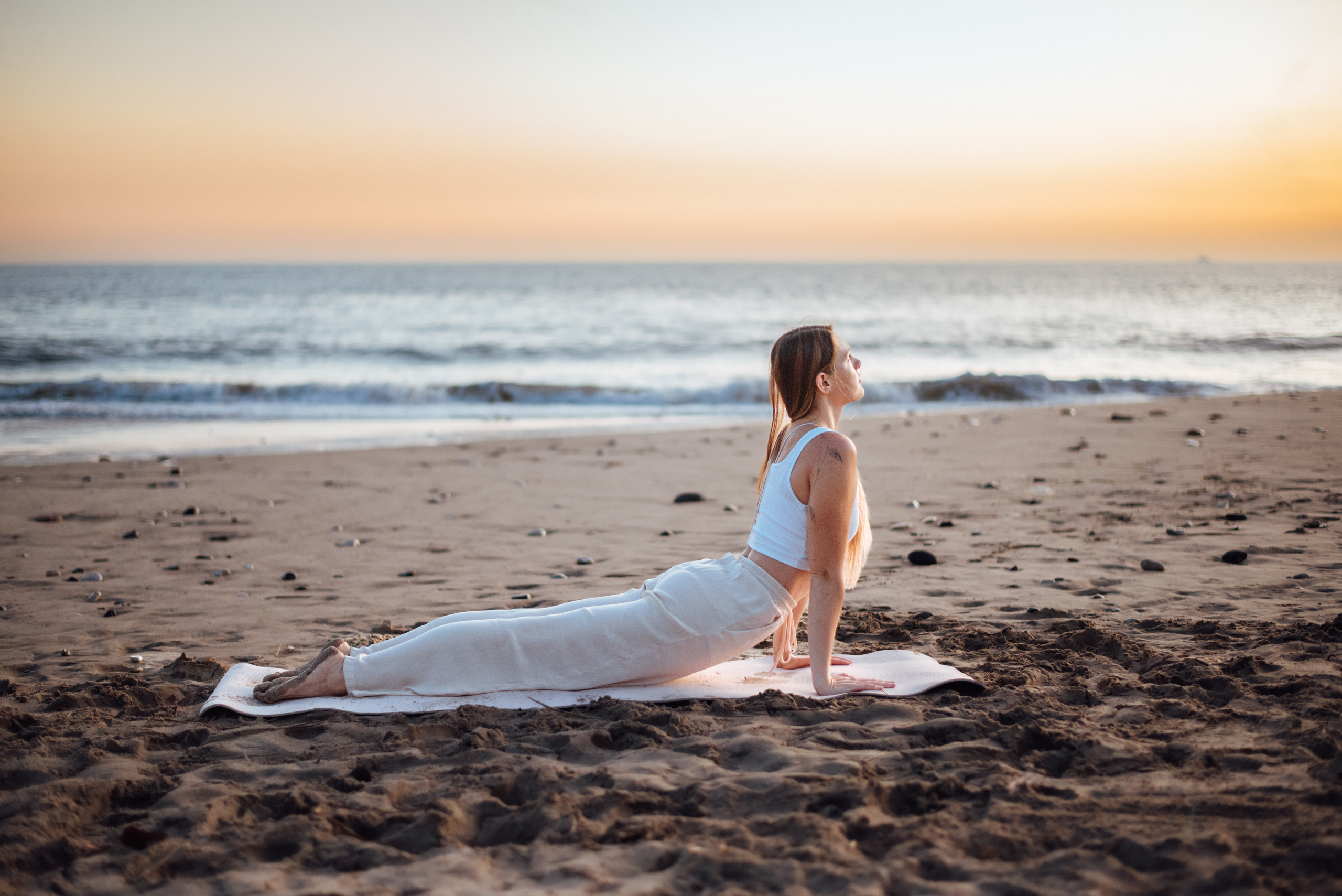 Yoga photographer Lisboa and Czech Republic. Mateřství. Nevýchova. Život v souladu s přírodou. Jóga