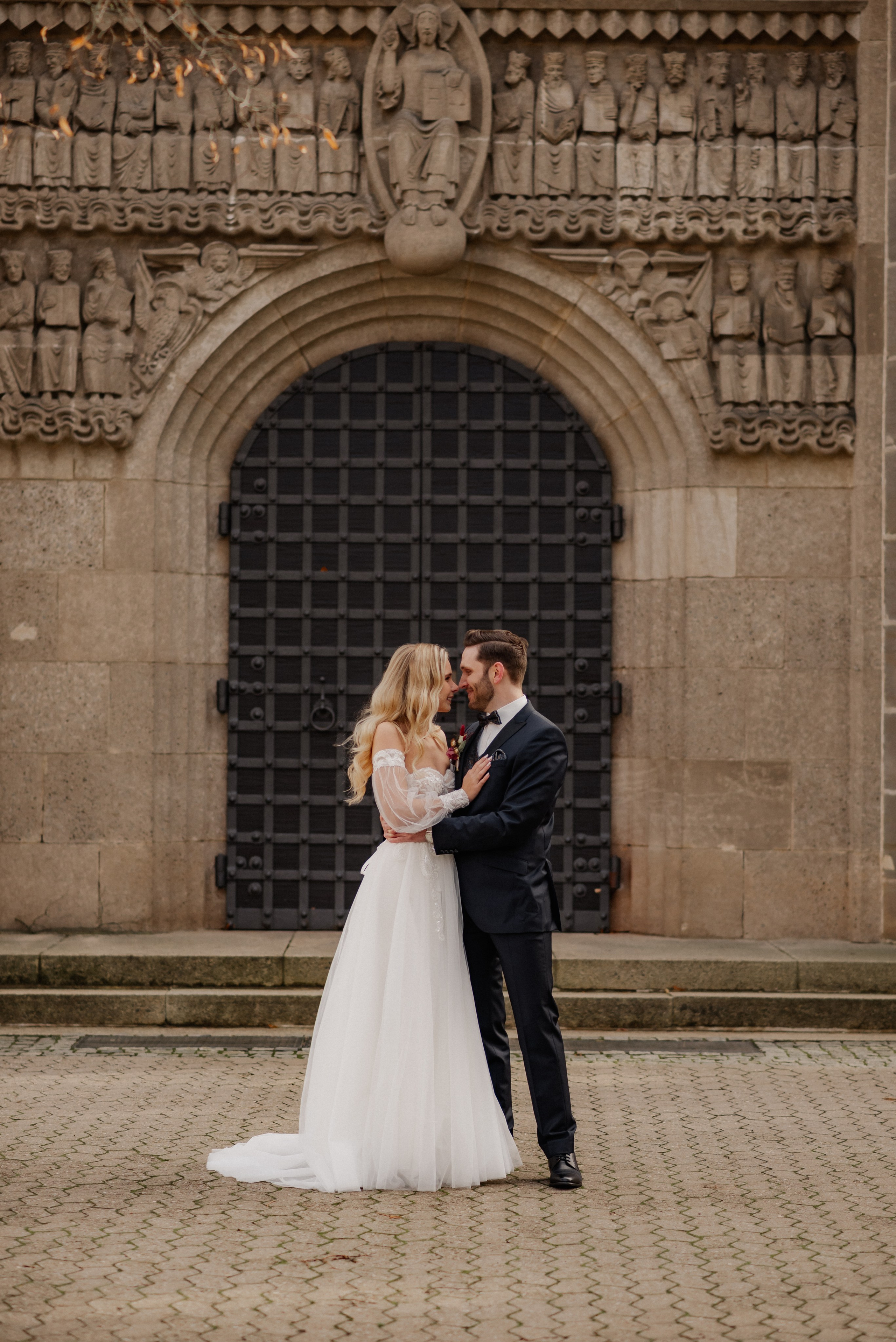 WINTER WEDDING IN NEUENDETTELSAU. Фотограф в Нюрнберге Ирина Менерт из Ансбаха