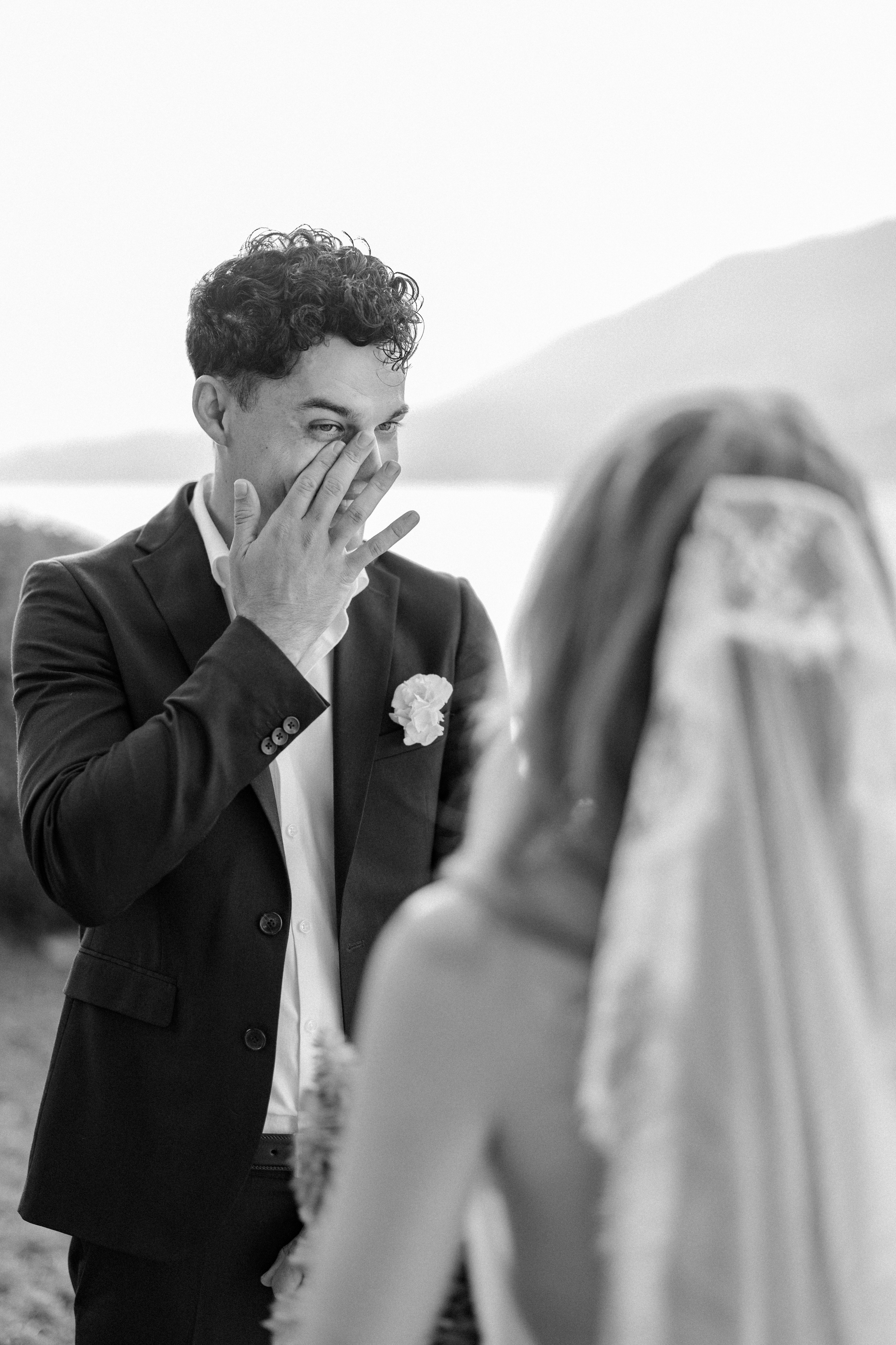 An Early Morning Elopement on Lake Como: A Love Story to Remember. Wedding and Family Photographer Switzerland and Italy. Valeria Diaz