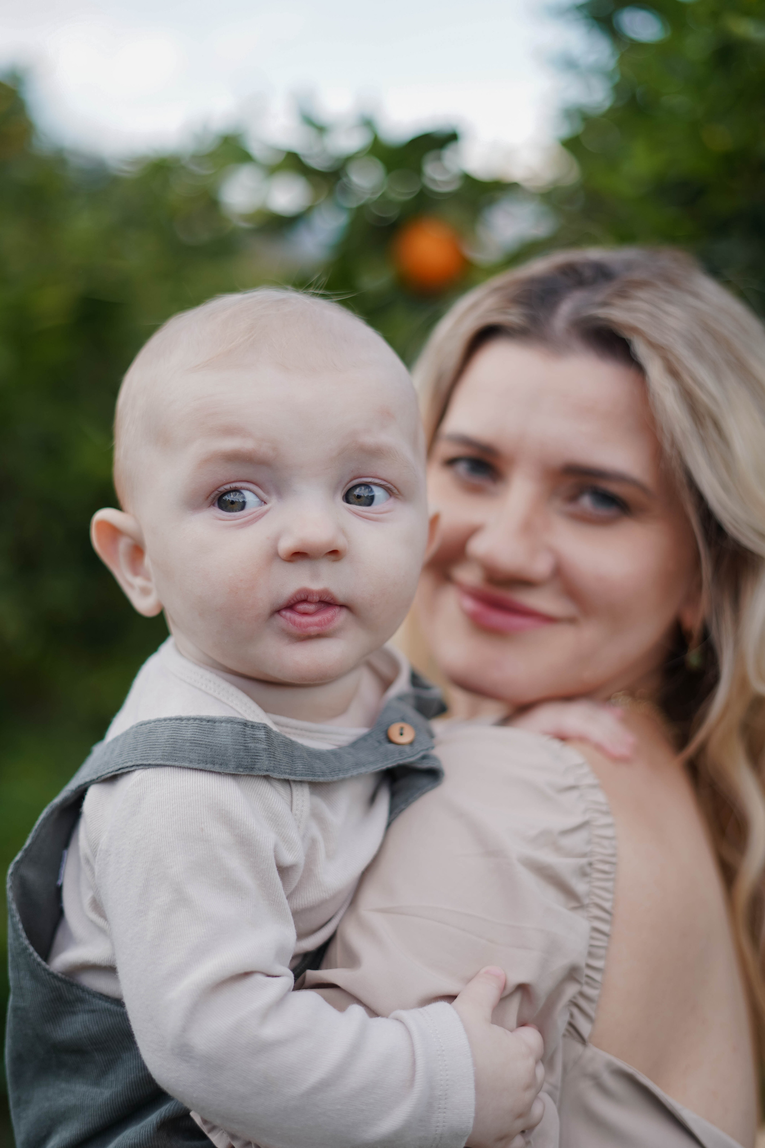 Семейная в апельсиновом саду. Индивидуальный, семейный, свадебный фотограф Бенидорм Диана Меметова
