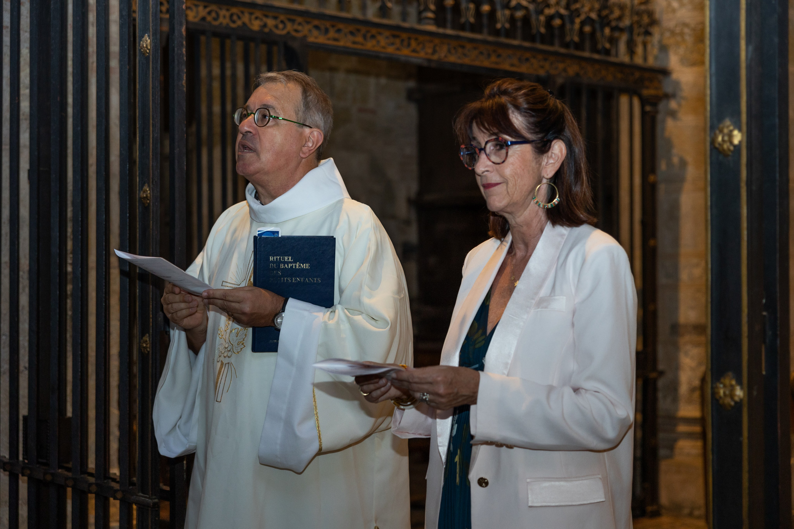 The Baptism of Diana in the Church of Saint-Sernin in Toulouse. Евгения Смирнова — фотограф в Тулузе и юго-западной Франции