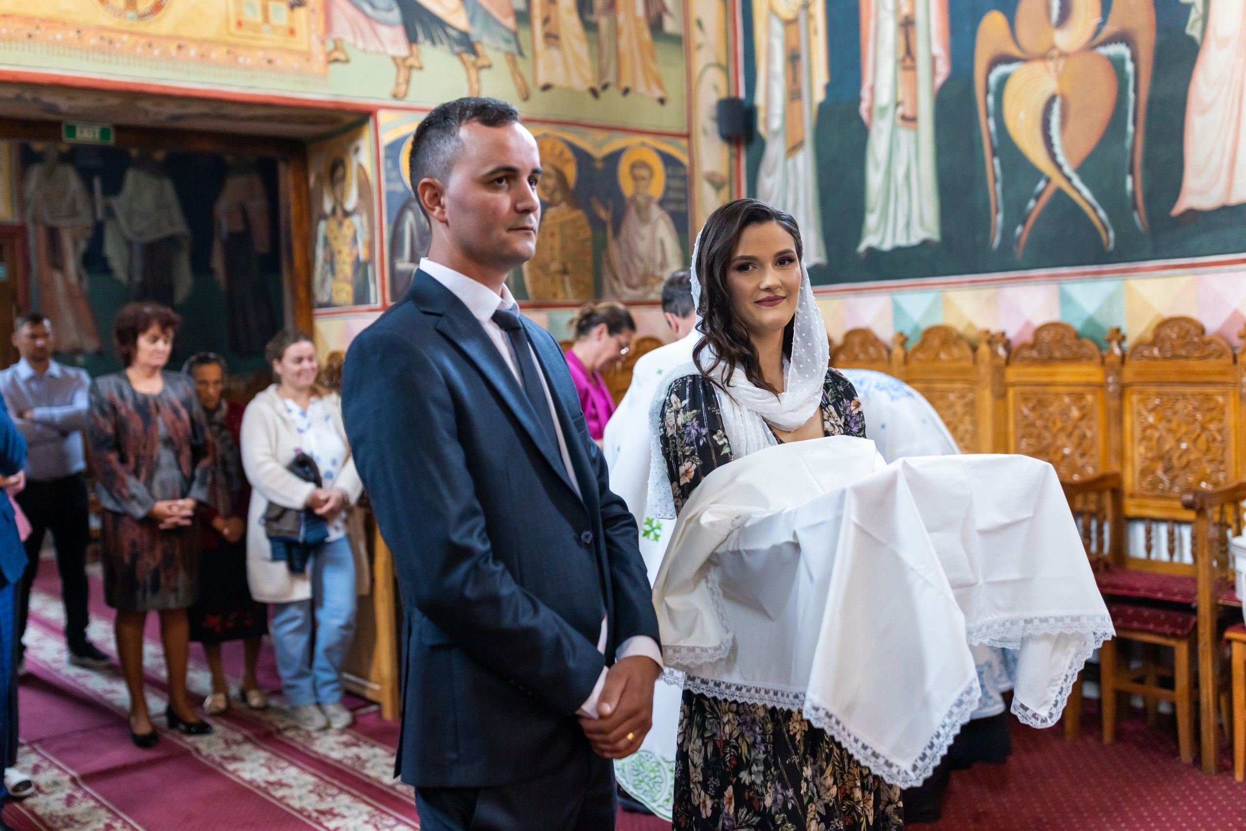 fotograf botez , fotografie botez Botoșani, fotograf Alin Chirilă, amintiri botez, fotografii botez, botez Miruna Parascheva, fotograf copii, fotografie botez în Botoșani-alt="botez , fotografie botez Alin Chirilă, amintiri botez, fotografii emoționante botez Botoșani"-- fotografii-botez-bebelus- amintiri-botez-micuț- moment-sfânt-crestinare- fotografie-emotionanta-botez- detalii-botez-bebelusi- parinti-fericiti-la-botez- fotograf-botez-profesionist- botez-in-biserica-ortodoxa- micuț-botezat-cu-emoție- zâmbete-și-lacrimi-la-botez- bebeluș-la-cristelniță- decor-botez-colorat- botez-cu-dragoste-și-credință- emotie-pura-la-botez- fotograf-botez-botosani- botez-iasi-suceava-fotograf- amintiri-nepretuite-botez-- Preotul ținându-l pe micuțul Mathias Gabriel la botez, în biserica Înălțarea Domnului, Copălău - Detalii de la botezul lui Mathias – lumânare, trusou și icoană - Familia lui Mathias Gabriel alături de micuț, în ziua botezului - Portret emoționant cu mama și bebelușul în brațe, în biserică,fotograf profesionist evenimente Botoșani, Iași, Suceava, Fălticeni, Bacău, Pașcani, Roman - AlinoFotoStudio by Alin Chirilă - servicii foto nuntă, botez, cununie, ședințe foto creative, albume personalizate, fotografii emoționante și calitative pentru cele mai importante momente din viață,fotograf nuntă Botoșani Alin Chirilă, ședință foto botez Iași - AlinoFotoStudio, servicii fotograf profesionist evenimente Suceava, fotograf cununie civilă Fălticeni - Alin Chirilă, album foto nuntă personalizat Bacău.“Bebeluș botezat în biserică, ținut în brațe de nași” • “Detaliu cu lumânarea de botez decorată cu flori albe” • “Părinți emoționați alături de copilul lor la ceremonia de botez” • “Masa festivă de botez cu decor tematic și tort personalizat” • “Momentul în care preotul toarnă apă sfințită pe fruntea bebelușului” “Bebeluș în rochie albă de botez, zâmbind în brațele mamei” • “Detaliu cu cruciulița de botez așezată pe o pernă de satin” • “Părinți și nași aprinzând lumânările în timpul ceremoniei de botez” • “Tort de botez decorat cu figurine tematice și numele copilului” • “Copil botezat dormind liniștit în pătuțul decorat festiv” • “Momentul în care preotul binecuvântează copilul în fața altarului” • “Invitați adunându-se în jurul mesei festive la petrecerea de botez” • “Bebeluș ținând în mână o jucărie personalizată primită la botez” • “Familie fericită pozând împreună după ceremonia de botez” • “Decor tematic cu baloane și flori la locația petrecerii de botez” fotograf Botoșani fotograf evenimente fotograf botez Alin Chirila fotograf alinofotostudio.fotograf botez Amelis Maria, fotografie botez Botoșani, fotograf Alin Chirilă, amintiri botez, fotografii botez, botez Amelis Maria, fotograf copii, fotografie botez în Botoșani,