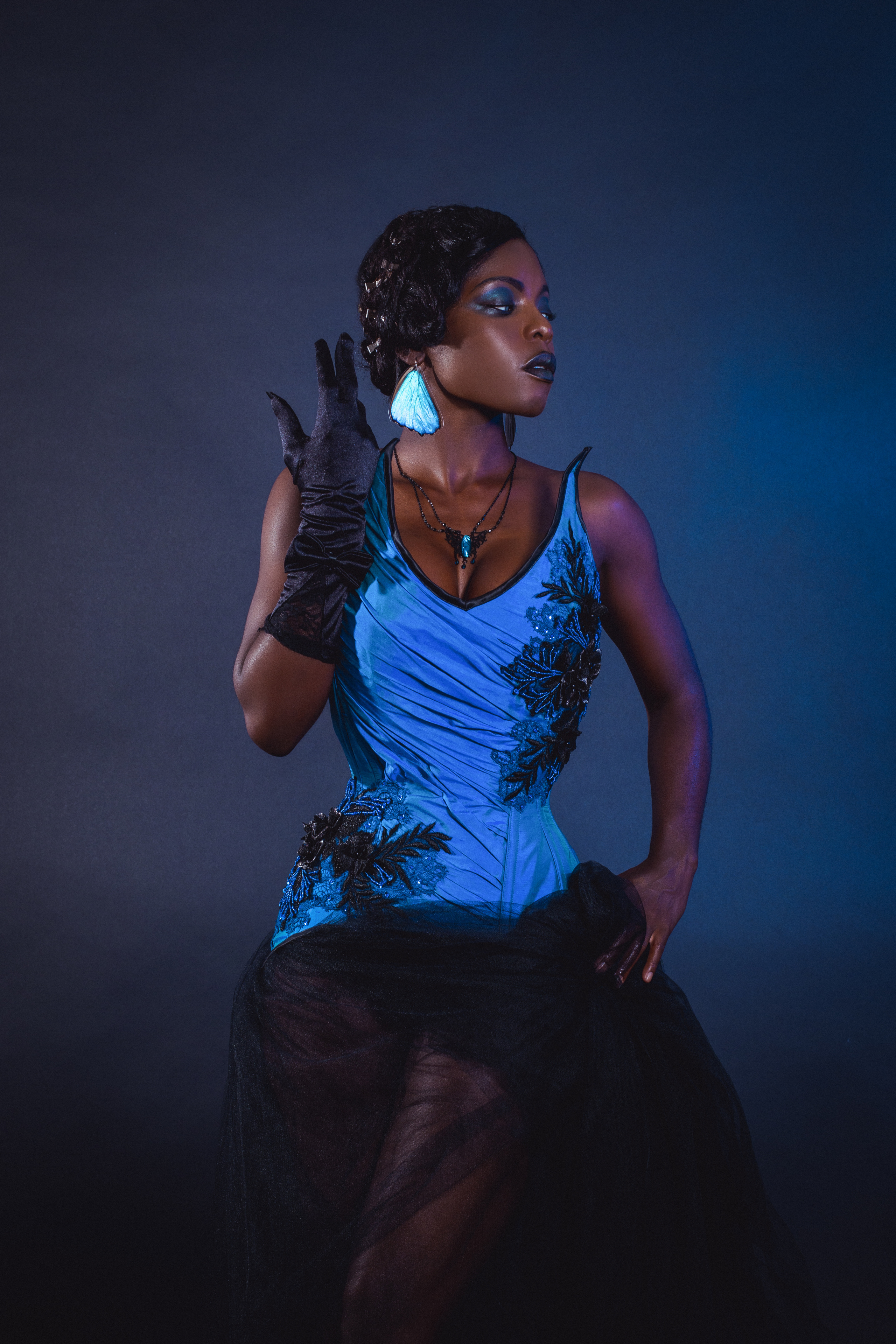 Theresa - Alternative fashion model from Paris. Mark Smilyanic | Portrait and Adventure Photographer from Belgrade