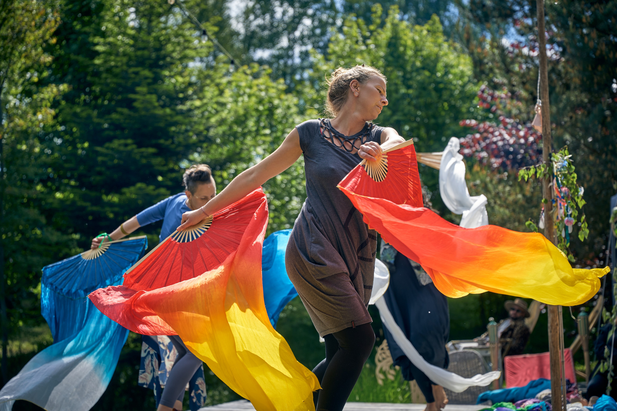 „Wachlarze na Plaży” - warsztat Nadii Szypiłow na Mikrofestiwalu „2uRodziny Turkusowej Wyspy”. Andriej Szypilow — Photography & Videography