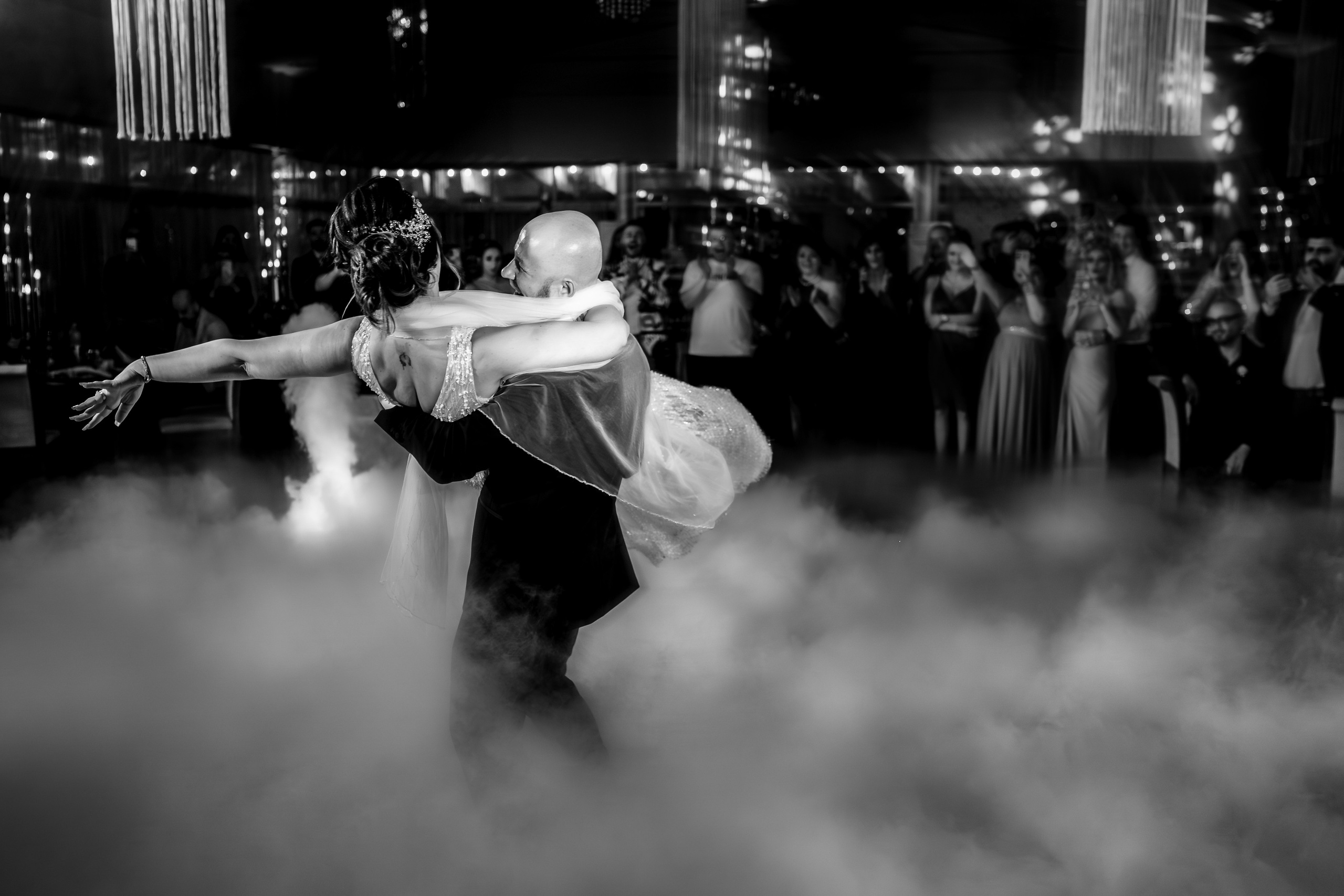 Crina & Cătălin. Acasă