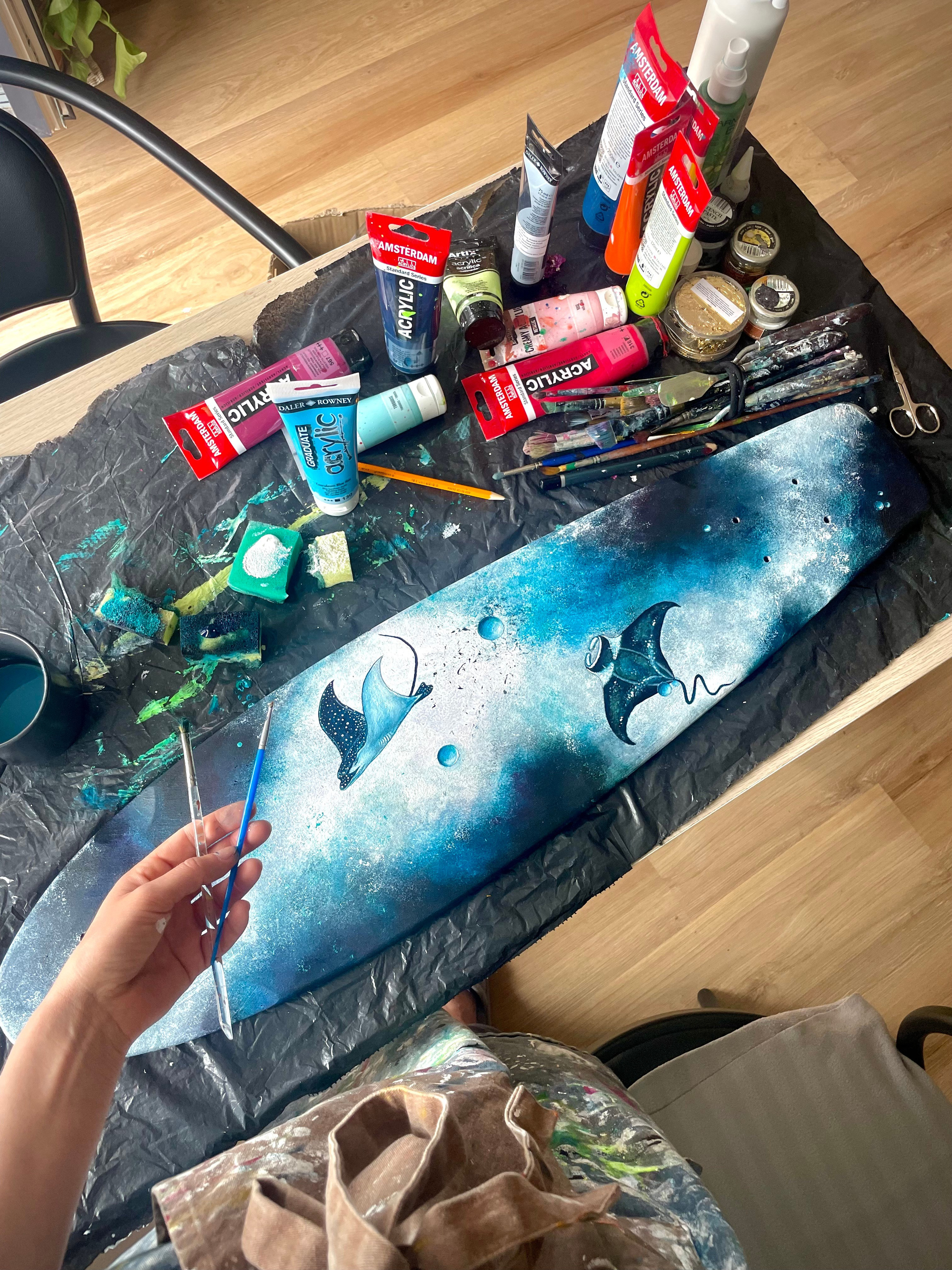 INDIVIDUÁLNÍ KOUČOVACÍ MALBA. Dana Lišková — Empatická fotografka | Introspektivní umělkyně | Neurodivergentní koučka| Zakladatelka Artepy.cz