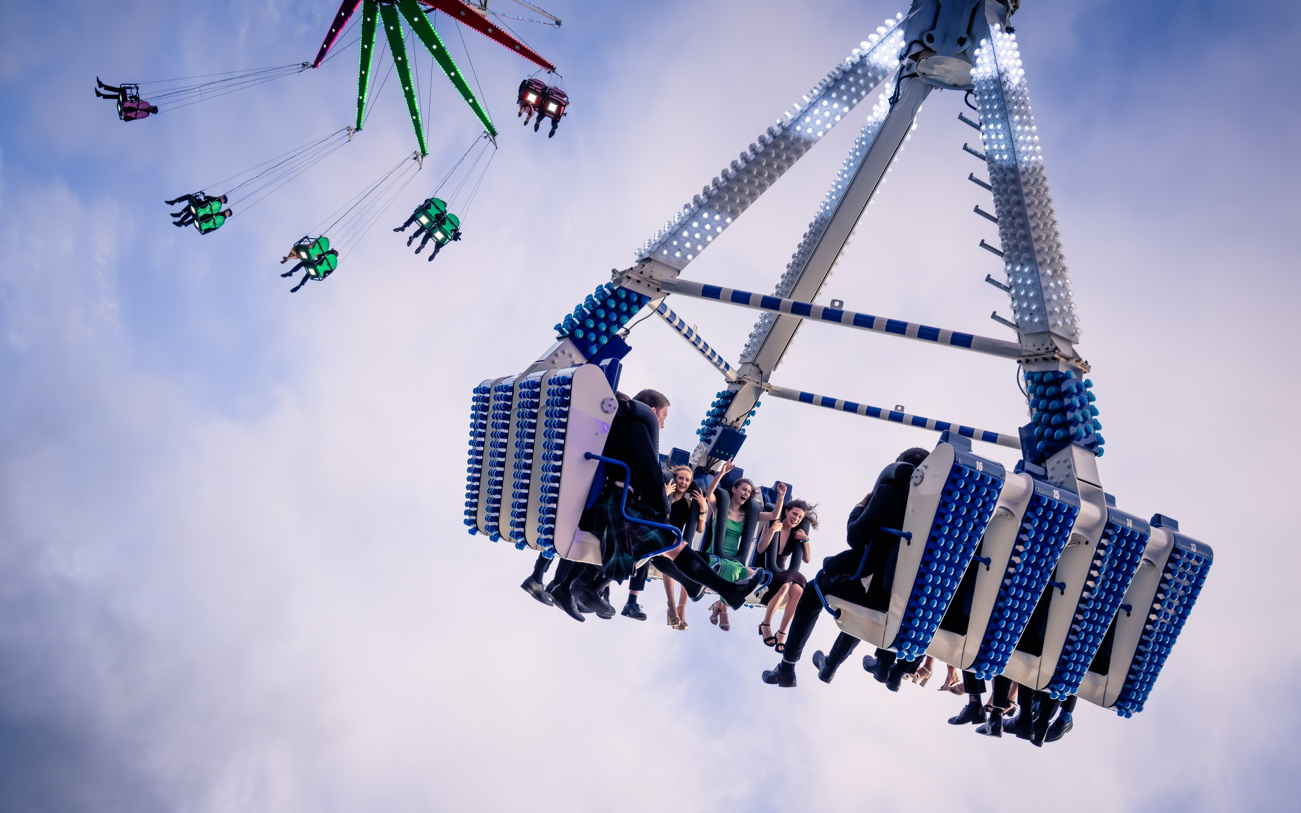 The Midas Touch: Van Mildert Summer Ball. Expect Miracles Photography by Kate & Andrew