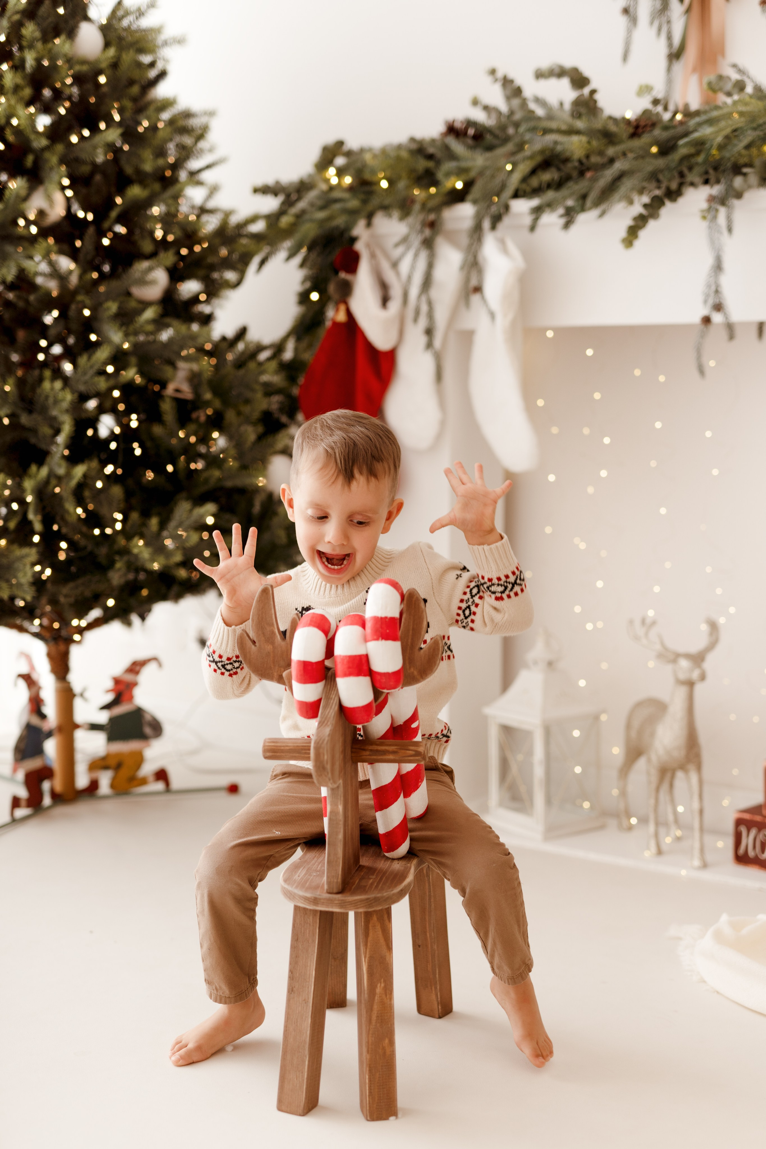 Sesja noworodkowa w świątecznym wydaniu. Fotograf Łódź - sesja ciążowa, noworodkowa, dziecięca. Studio w Łodzi