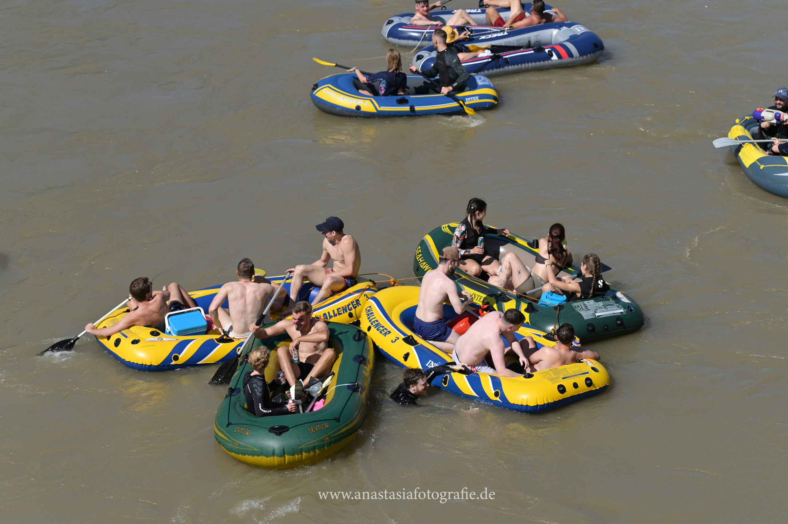 Nabada Ulm 2025. Newbornfotograf Kinderfotograf Ulm Familienfotograf Anastasia Neu-Ulm