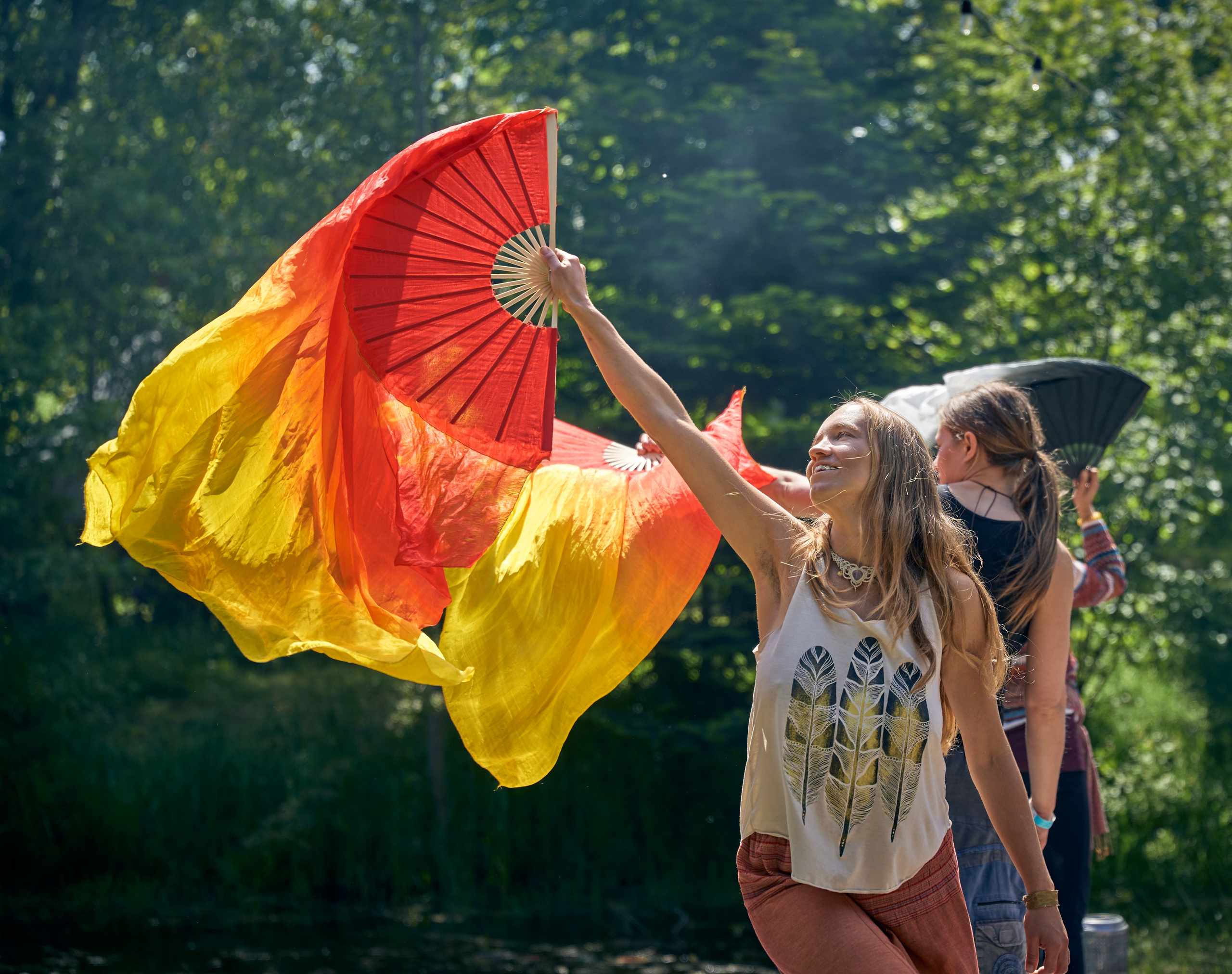 „Wachlarze na Plaży” - warsztat Nadii Szypiłow na Mikrofestiwalu „2uRodziny Turkusowej Wyspy”. Andriej Szypilow — Photography & Videography
