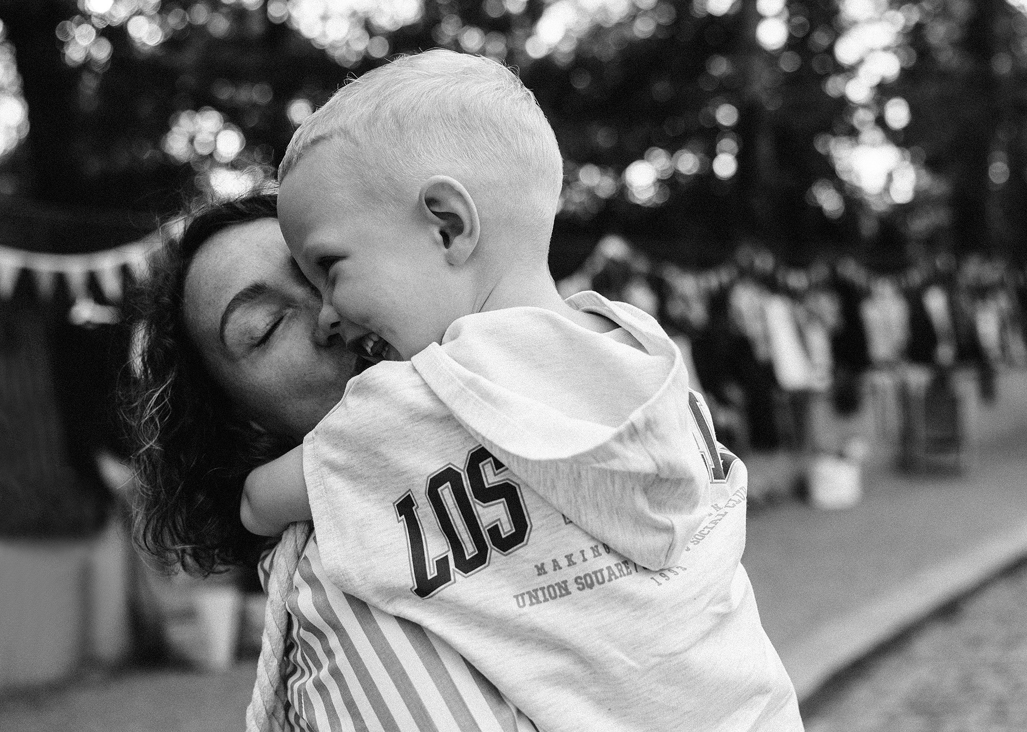 Таня, Андрей и Паша на прогулке. Family and wedding photographer in Prague Natalia Fedori
