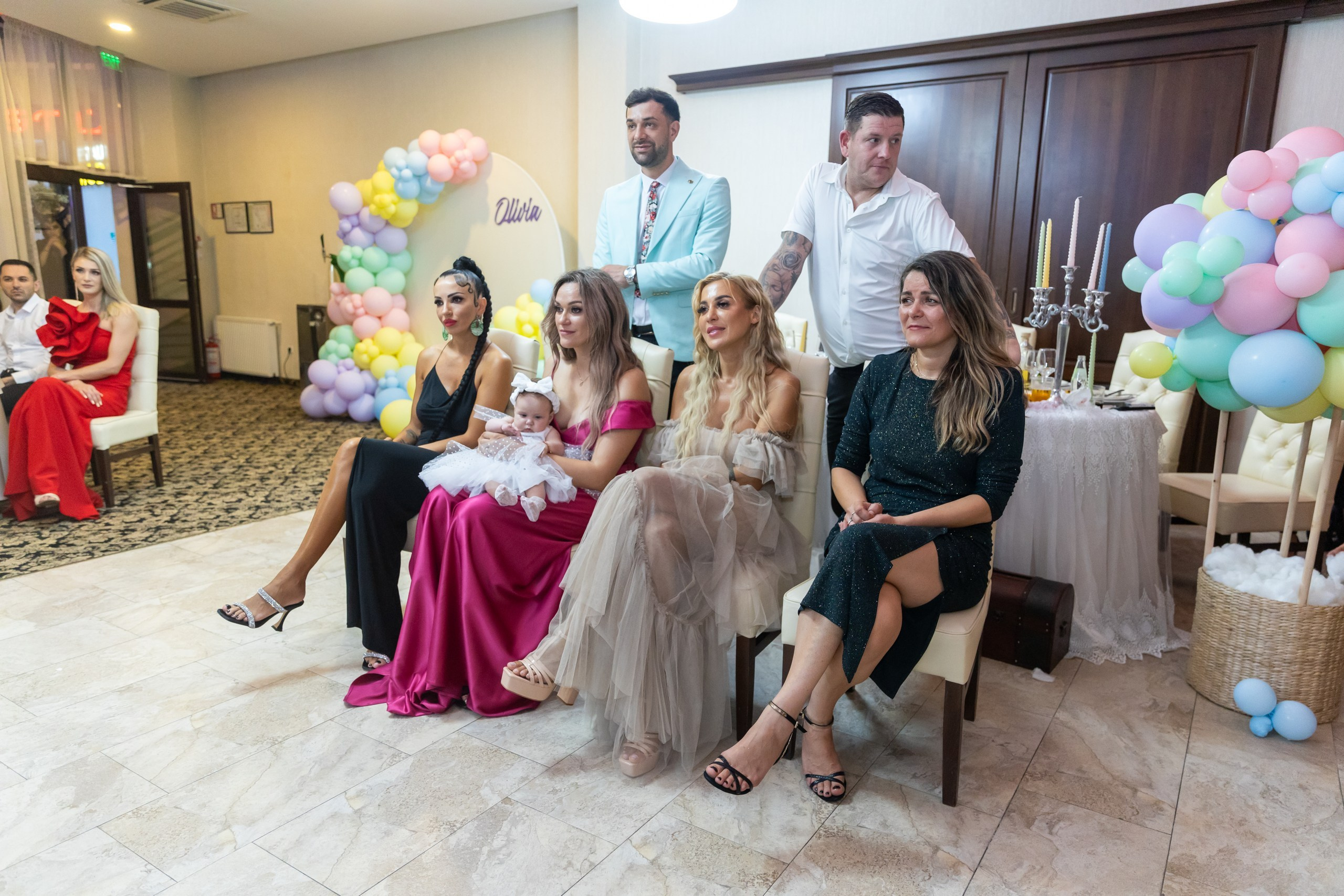 fotograf botez , fotografie botez Botoșani, fotograf Alin Chirilă, amintiri botez, fotografii botez, botez Miruna Parascheva, fotograf copii, fotografie botez în Botoșani-alt="botez , fotografie botez Alin Chirilă, amintiri botez, fotografii emoționante botez Botoșani"-- fotografii-botez-bebelus- amintiri-botez-micuț- moment-sfânt-crestinare- fotografie-emotionanta-botez- detalii-botez-bebelusi- parinti-fericiti-la-botez- fotograf-botez-profesionist- botez-in-biserica-ortodoxa- micuț-botezat-cu-emoție- zâmbete-și-lacrimi-la-botez- bebeluș-la-cristelniță- decor-botez-colorat- botez-cu-dragoste-și-credință- emotie-pura-la-botez- fotograf-botez-botosani- botez-iasi-suceava-fotograf- amintiri-nepretuite-botez-- Preotul ținându-l pe micuțul Mathias Gabriel la botez, în biserica Înălțarea Domnului, Copălău - Detalii de la botezul lui Mathias – lumânare, trusou și icoană - Familia lui Mathias Gabriel alături de micuț, în ziua botezului - Portret emoționant cu mama și bebelușul în brațe, în biserică,fotograf profesionist evenimente Botoșani, Iași, Suceava, Fălticeni, Bacău, Pașcani, Roman - AlinoFotoStudio by Alin Chirilă - servicii foto nuntă, botez, cununie, ședințe foto creative, albume personalizate, fotografii emoționante și calitative pentru cele mai importante momente din viață,fotograf nuntă Botoșani Alin Chirilă, ședință foto botez Iași - AlinoFotoStudio, servicii fotograf profesionist evenimente Suceava, fotograf cununie civilă Fălticeni - Alin Chirilă, album foto nuntă personalizat Bacău.“Bebeluș botezat în biserică, ținut în brațe de nași” • “Detaliu cu lumânarea de botez decorată cu flori albe” • “Părinți emoționați alături de copilul lor la ceremonia de botez” • “Masa festivă de botez cu decor tematic și tort personalizat” • “Momentul în care preotul toarnă apă sfințită pe fruntea bebelușului” “Bebeluș în rochie albă de botez, zâmbind în brațele mamei” • “Detaliu cu cruciulița de botez așezată pe o pernă de satin” • “Părinți și nași aprinzând lumânările în timpul ceremoniei de botez” • “Tort de botez decorat cu figurine tematice și numele copilului” • “Copil botezat dormind liniștit în pătuțul decorat festiv” • “Momentul în care preotul binecuvântează copilul în fața altarului” • “Invitați adunându-se în jurul mesei festive la petrecerea de botez” • “Bebeluș ținând în mână o jucărie personalizată primită la botez” • “Familie fericită pozând împreună după ceremonia de botez” • “Decor tematic cu baloane și flori la locația petrecerii de botez” fotograf Botoșani fotograf evenimente fotograf botez Alin Chirila fotograf alinofotostudio.fotograf botez Amelis Maria, fotografie botez Botoșani, fotograf Alin Chirilă, amintiri botez, fotografii botez, botez Amelis Maria, fotograf copii, fotografie botez în Botoșani,