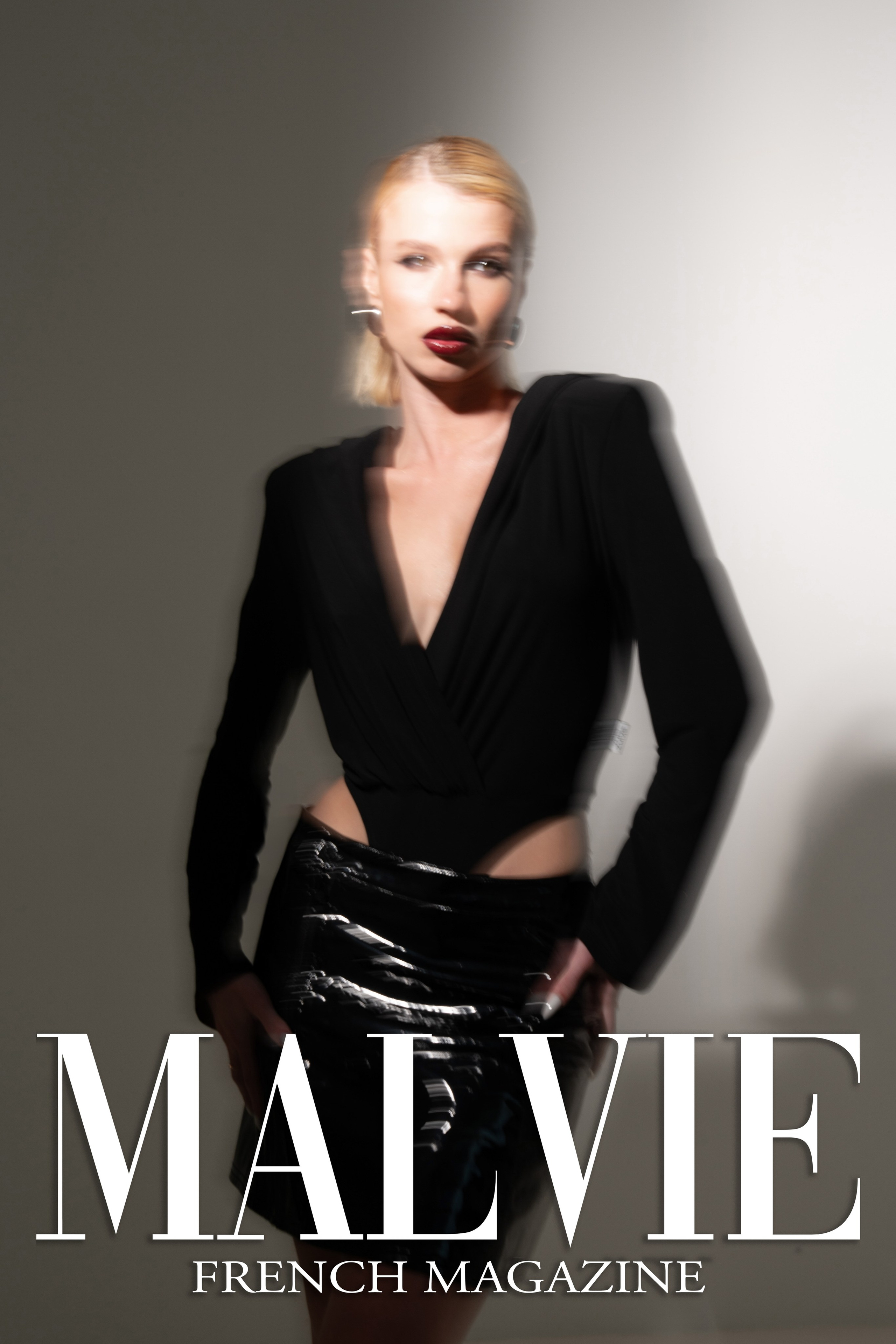 Professioneller Studiofotograf in München – Fotos, Content Creation, Shooting für jeden Anlass. Fotostudio Aesthetic Space in München. Fotostudio mieten ab 1 Stunde