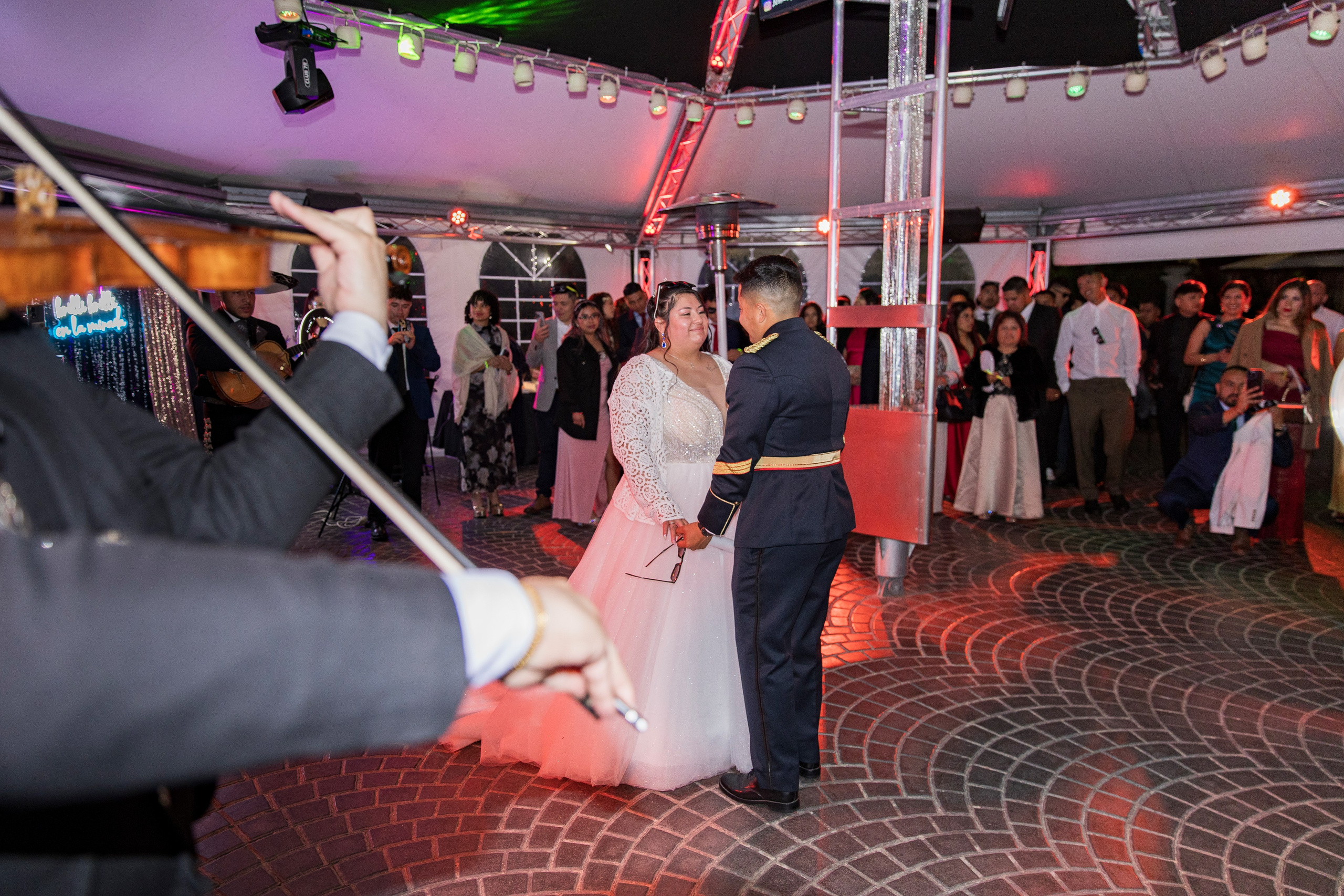 Alisan & Christofer – 2 de mayo de 2025. Rainbox Estudio de Fotografía