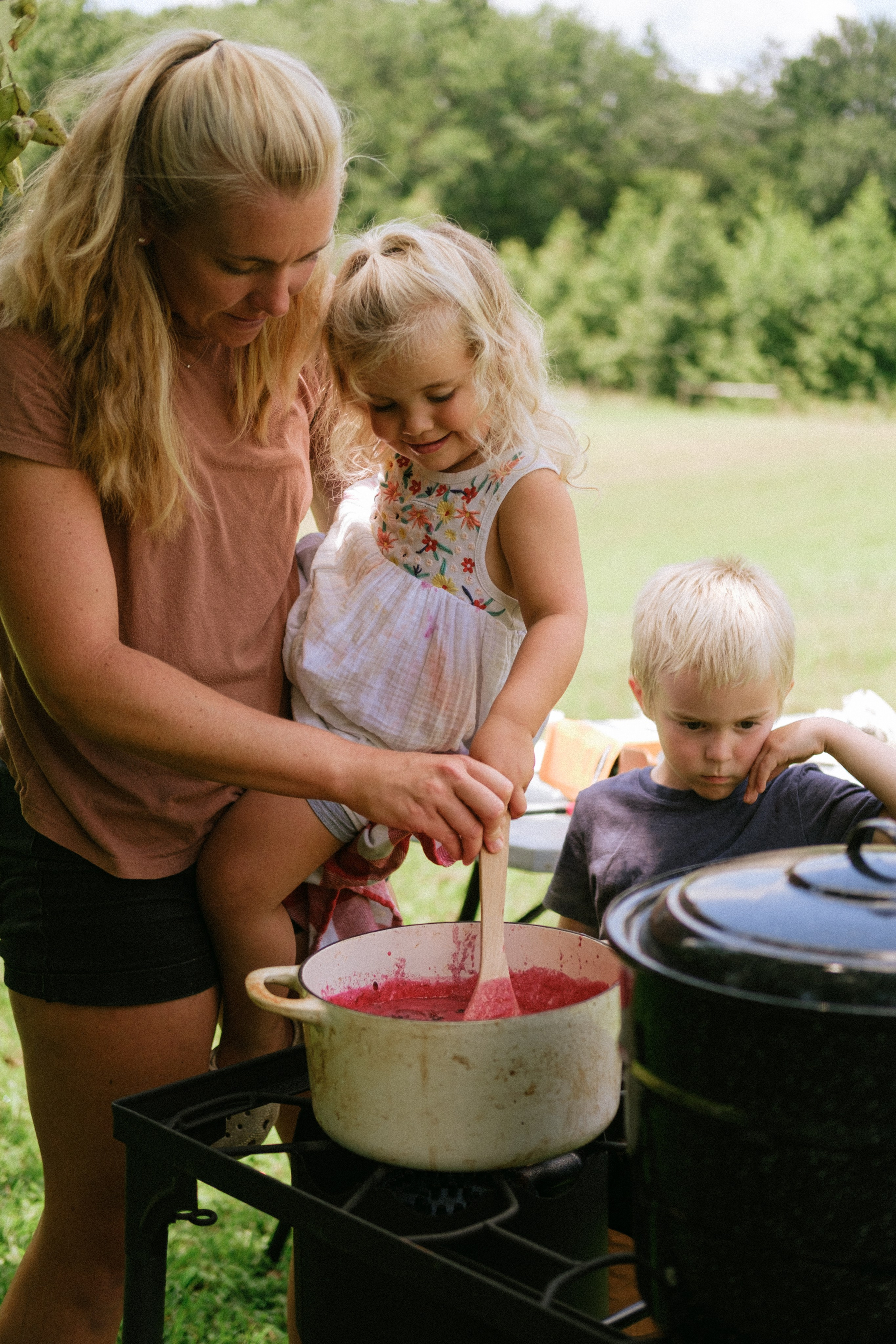 What Is a Family Day Photo Session and Why You Need One. Family Photographer Anna Dobrovolskaia | Richmond, VA