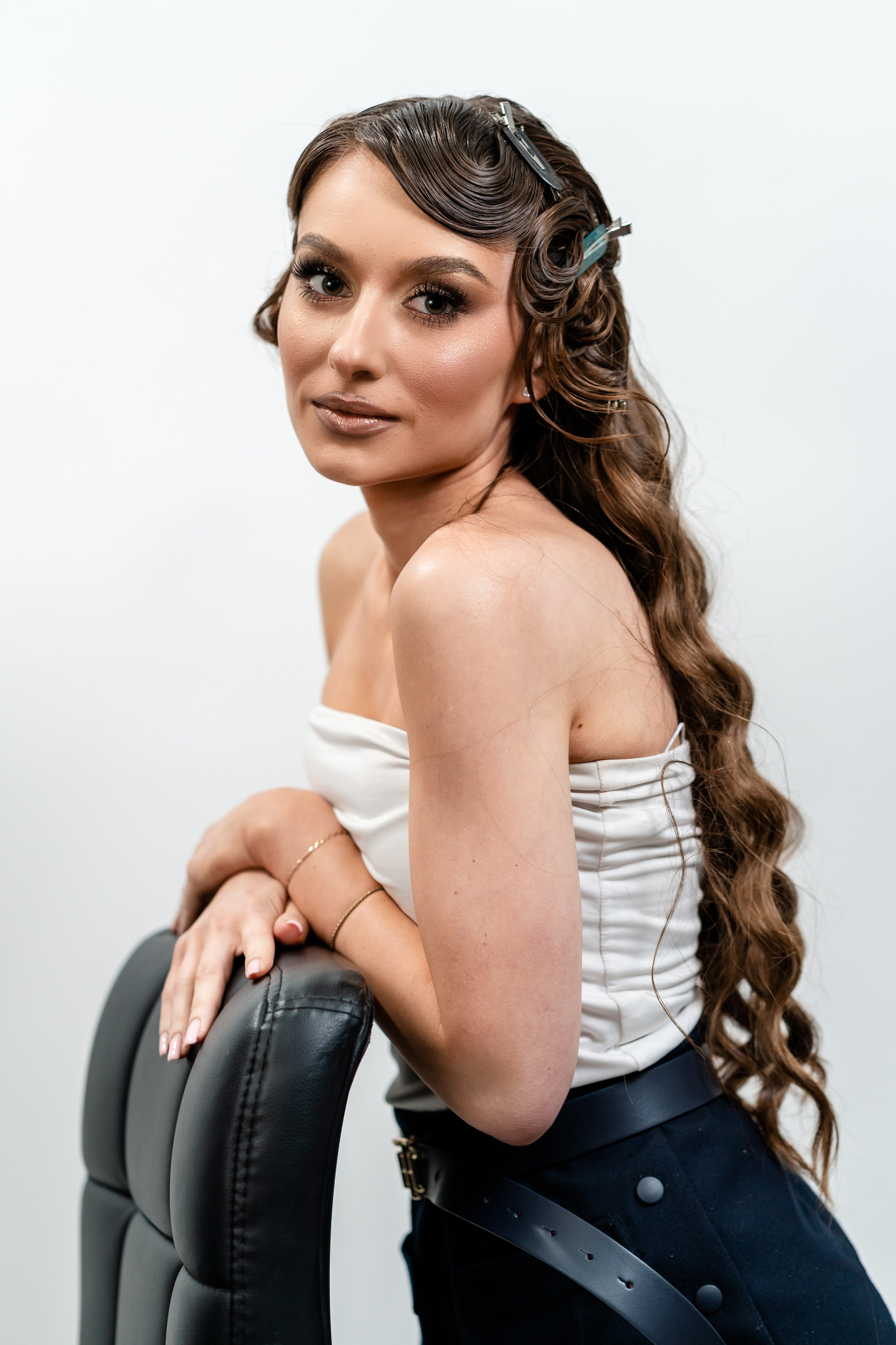 Photo: Alin Chirila / Marius Vlad Photo Studio: AlinoFotoStudio MakeUp: Daniela Fulop Hair: Carmen Roxana Balan Model: Cristina Galan-ședință_foto_Cristina_Galan, fotografii_Cristina_Galan_Alin_Chirila, sesiune_foto_AlinoFotoStudio, colaborare_Marius_Vlad, make-up_Daniela_Fulop, hairstylist_Carmen_Roxana_Balan, ședință_foto_profesională_Botoșani, fotografii_artistice_Cristina_Galan, AlinoFotoStudio_ședință_foto, fotografie_de_portret_Botoșani, ședință_foto_deosebită_model_Cristina_Galan